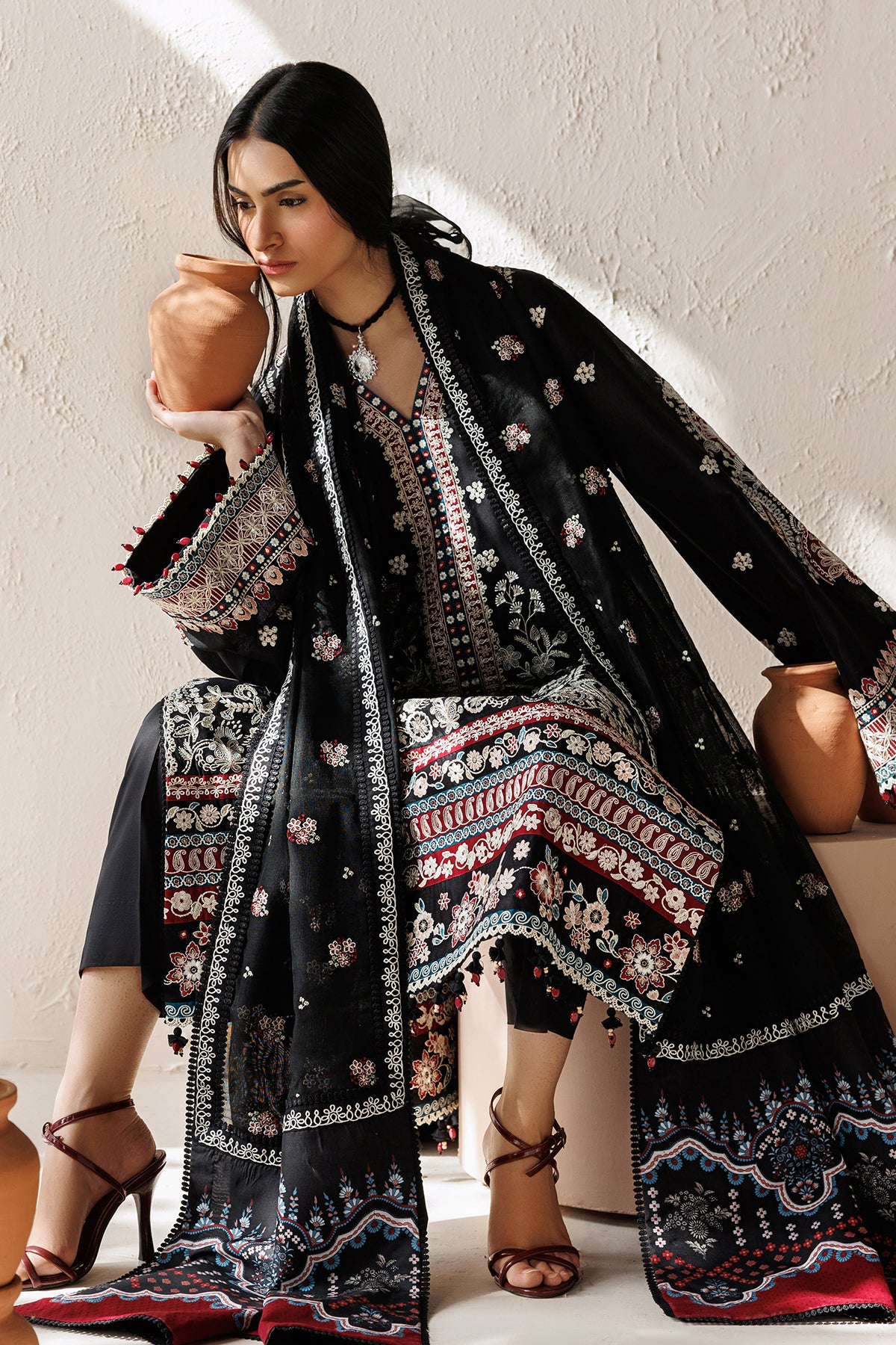 EMBROIDERED LAWN SF-4519