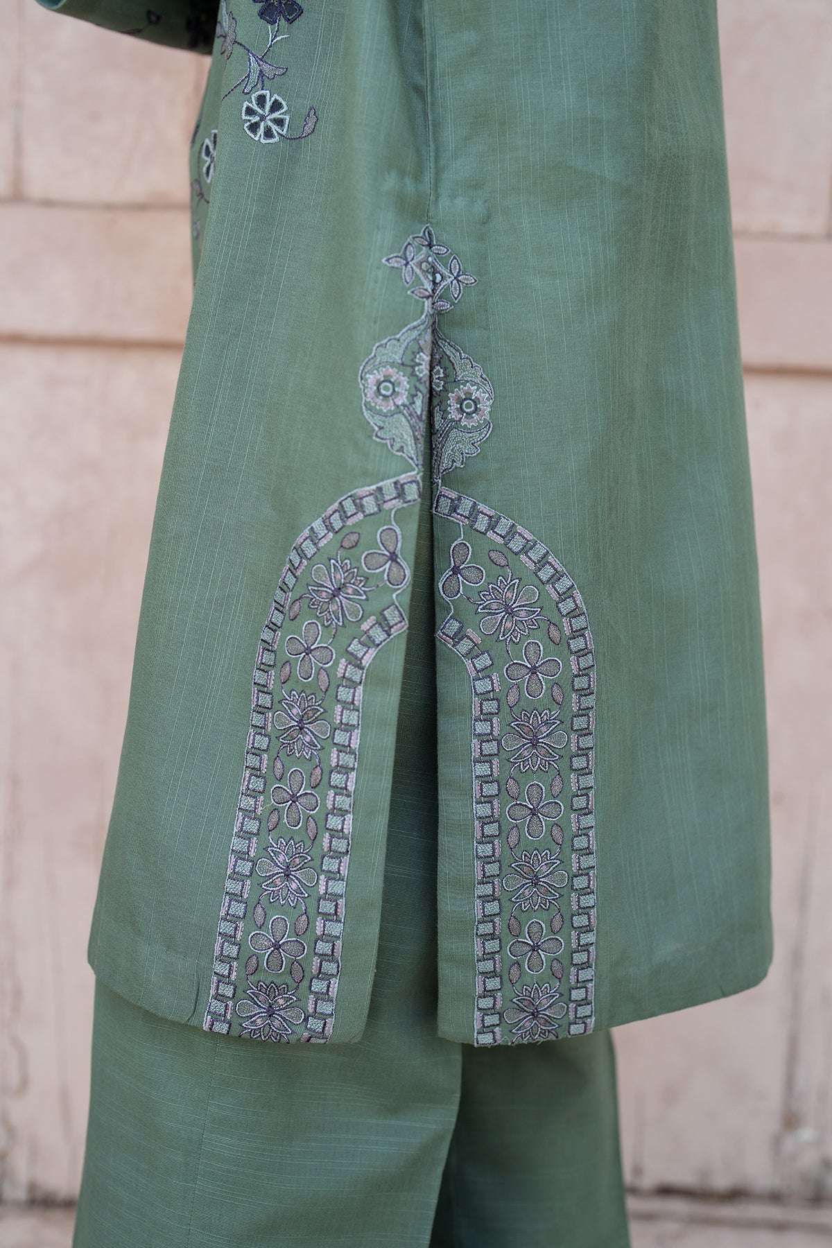 EMBROIDERED KHADDAR PR-1036