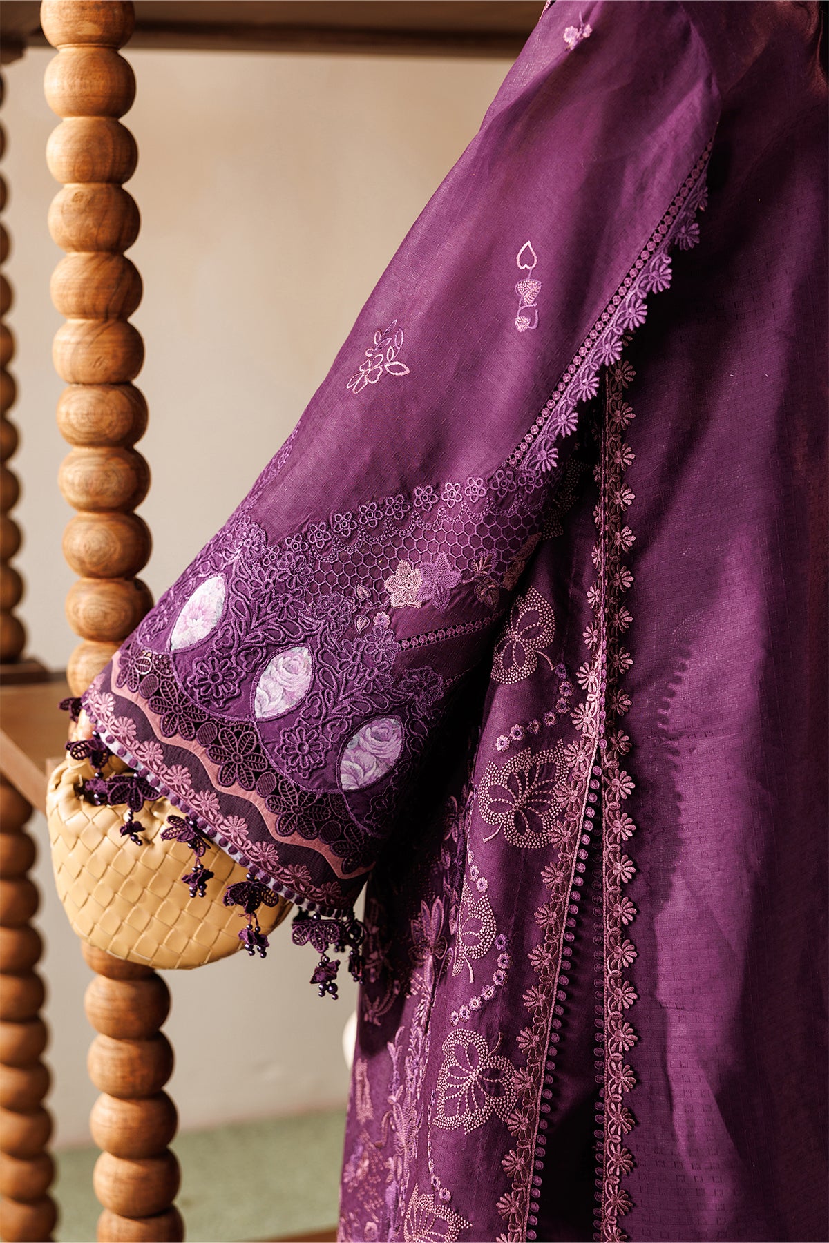 EMBROIDERED LAWN EL26-D02 STITCHED