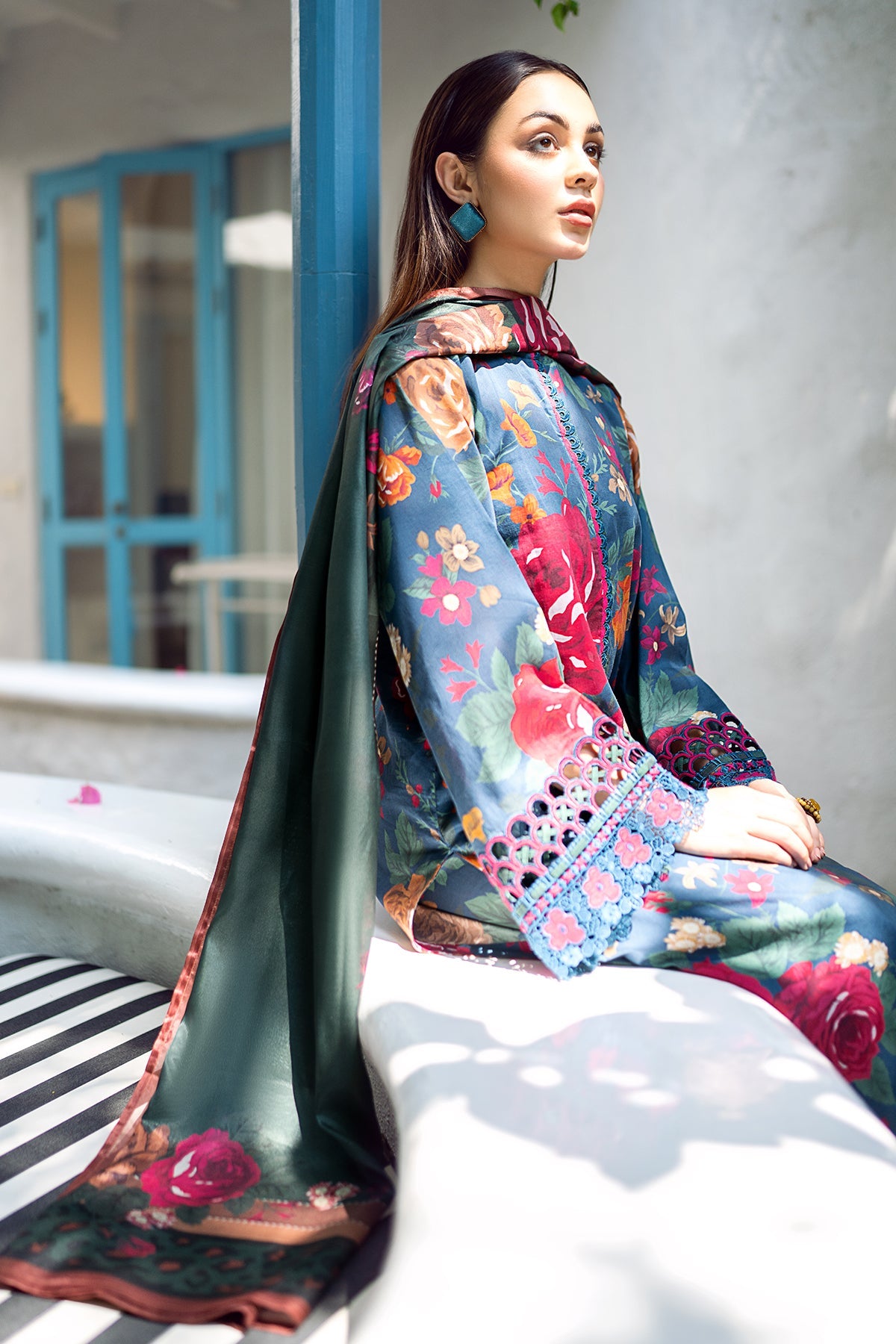 EMBROIDERED PRINTED LAWN SF-548