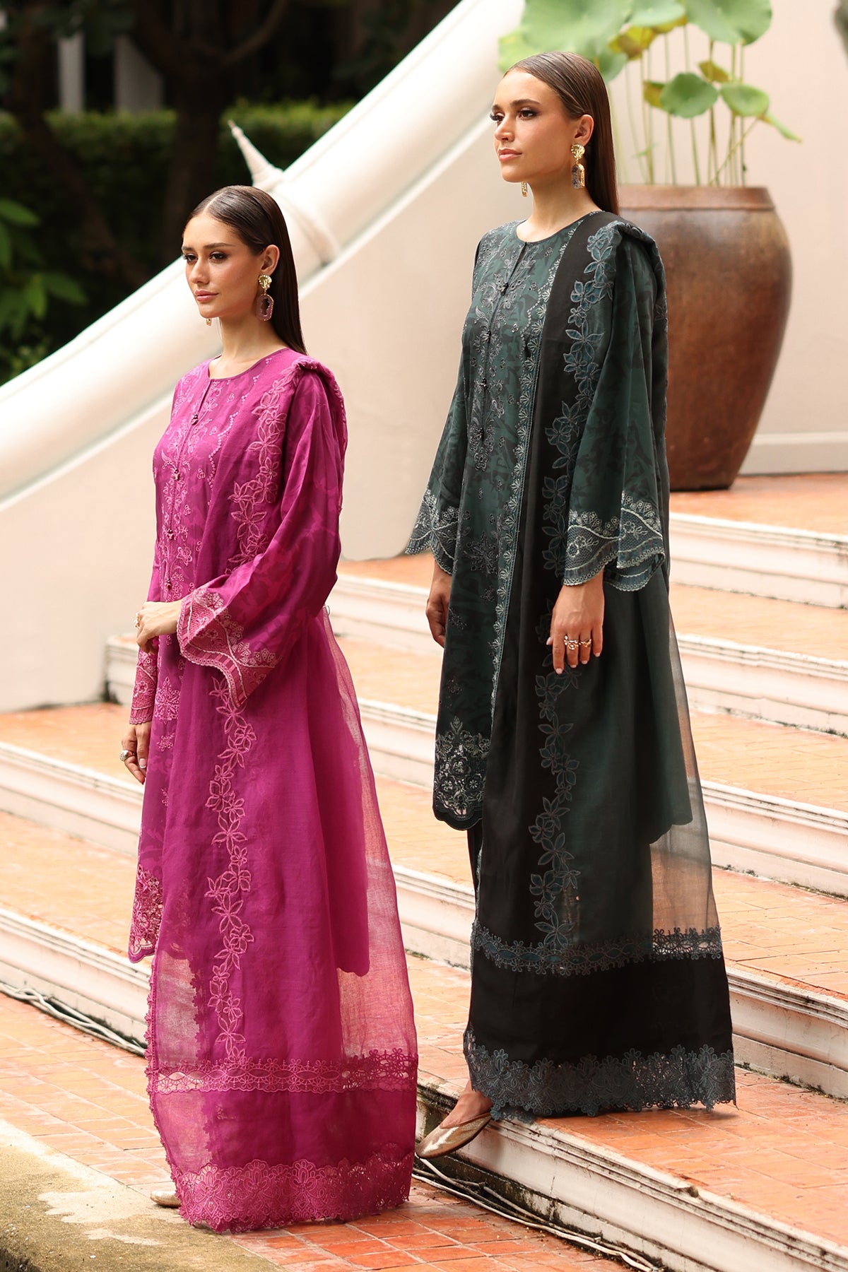 EMBROIDERED LAWN UF-4253