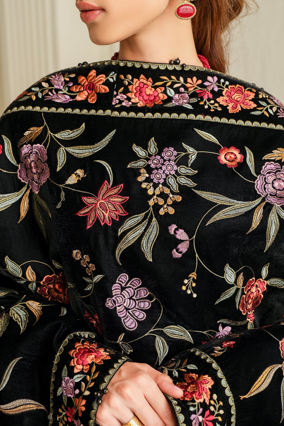 EMBROIDERED VELVET SHAWL VS-50