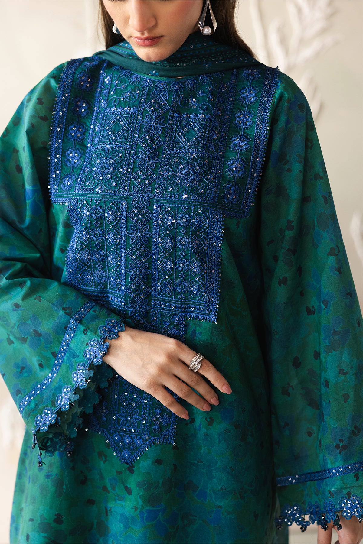 EMBROIDERED LAWN UF-4426