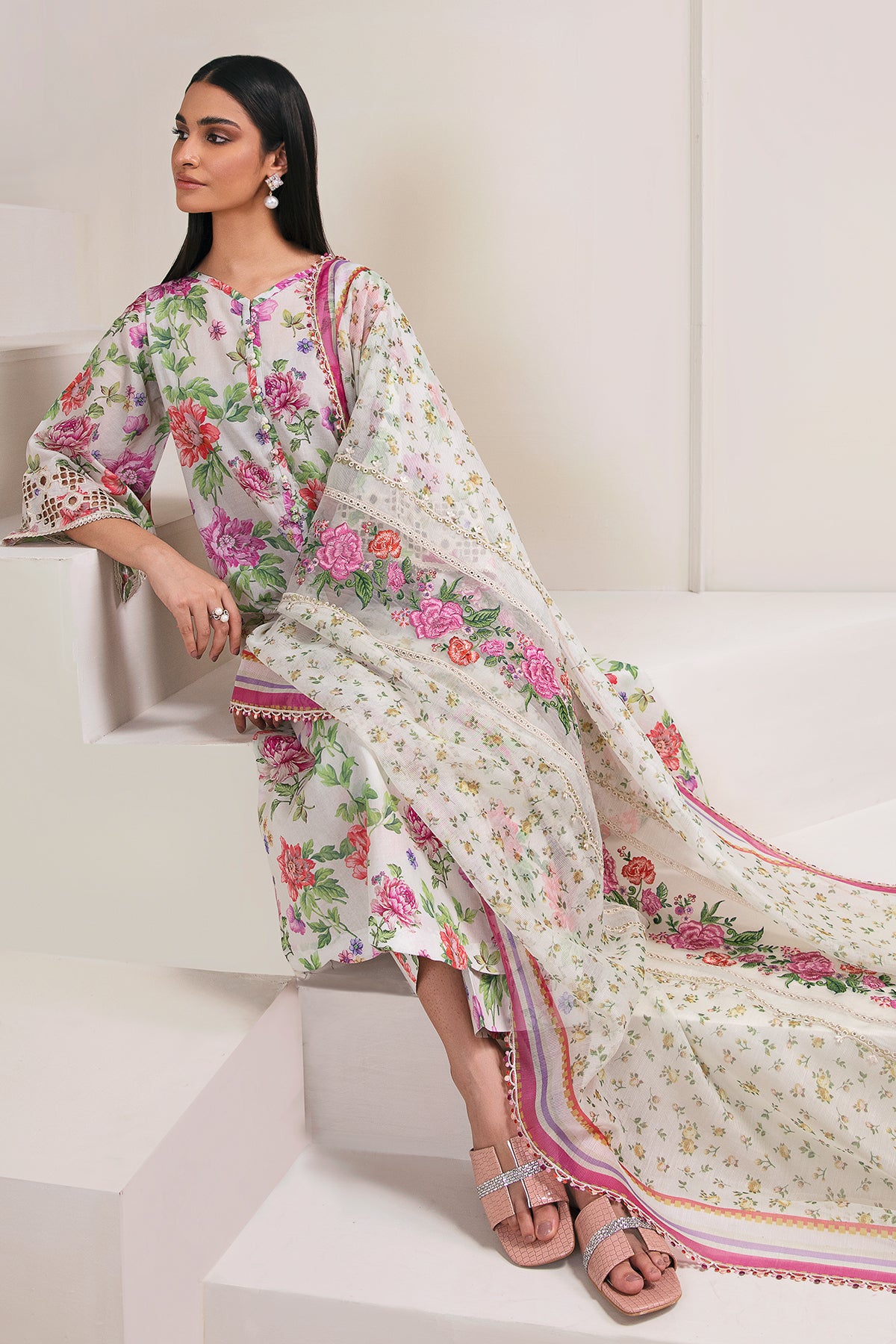 EMBROIDERED LAWN UF-356
