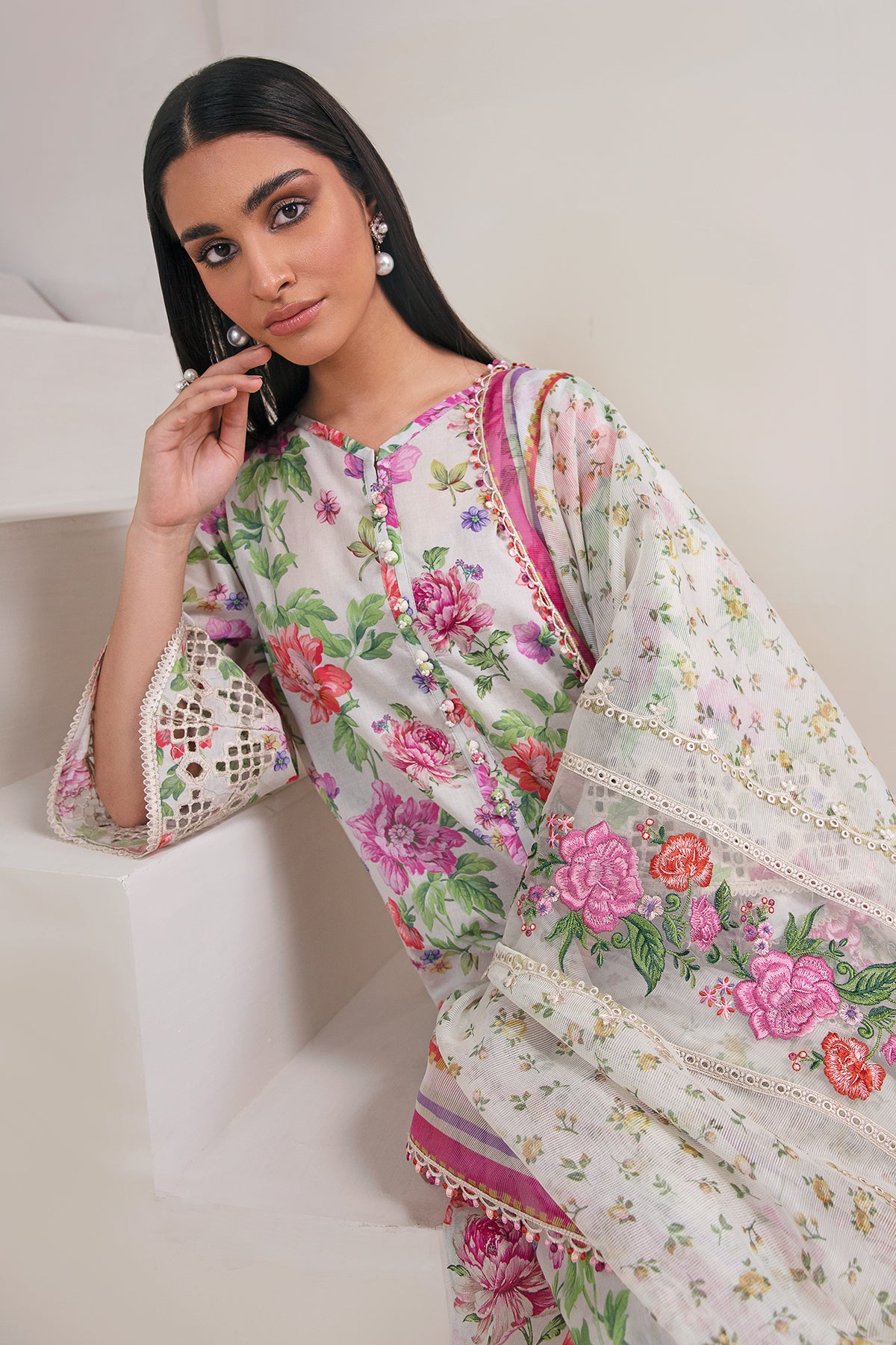 EMBROIDERED LAWN UF-356