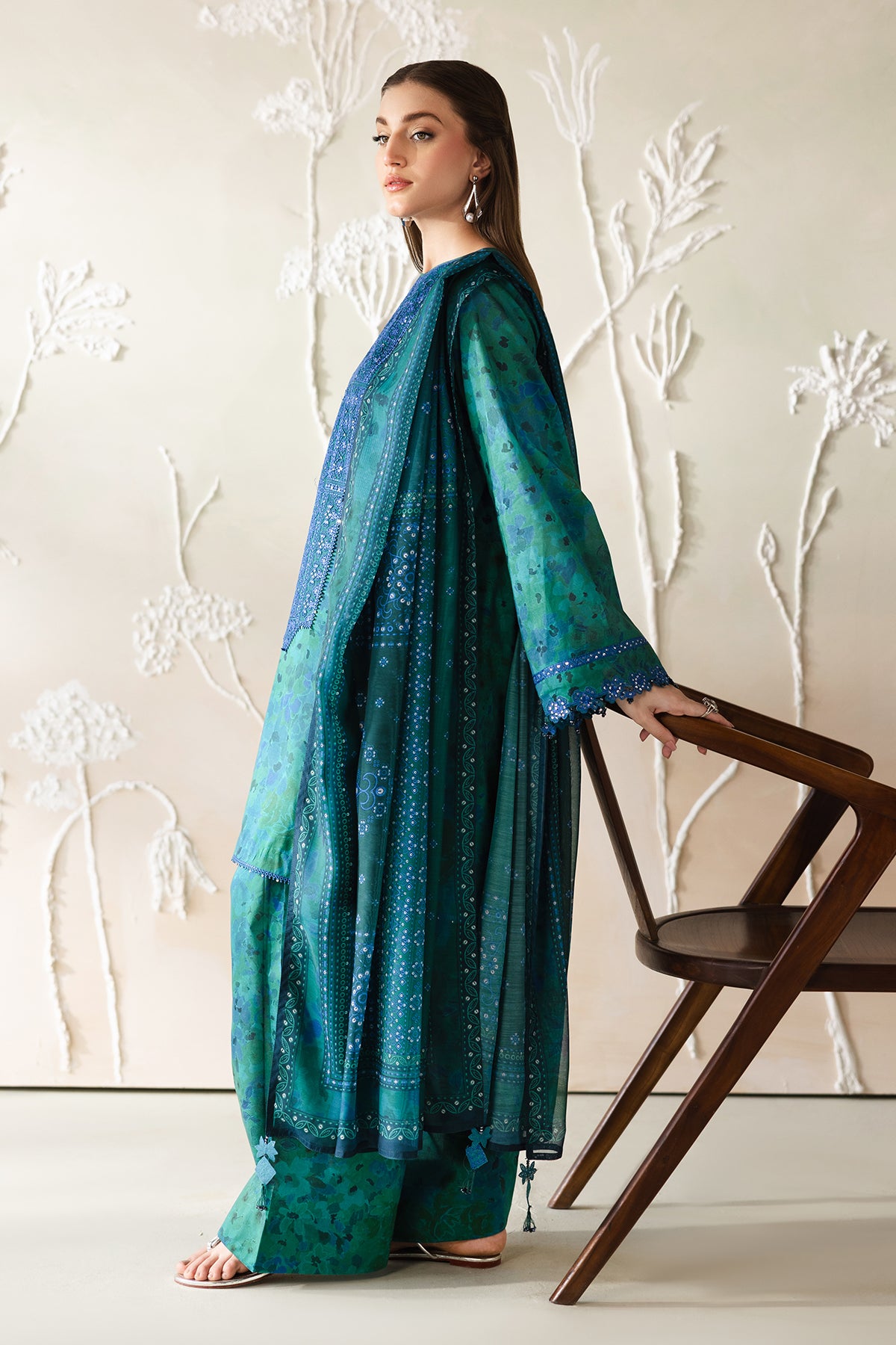 EMBROIDERED LAWN UF-4426