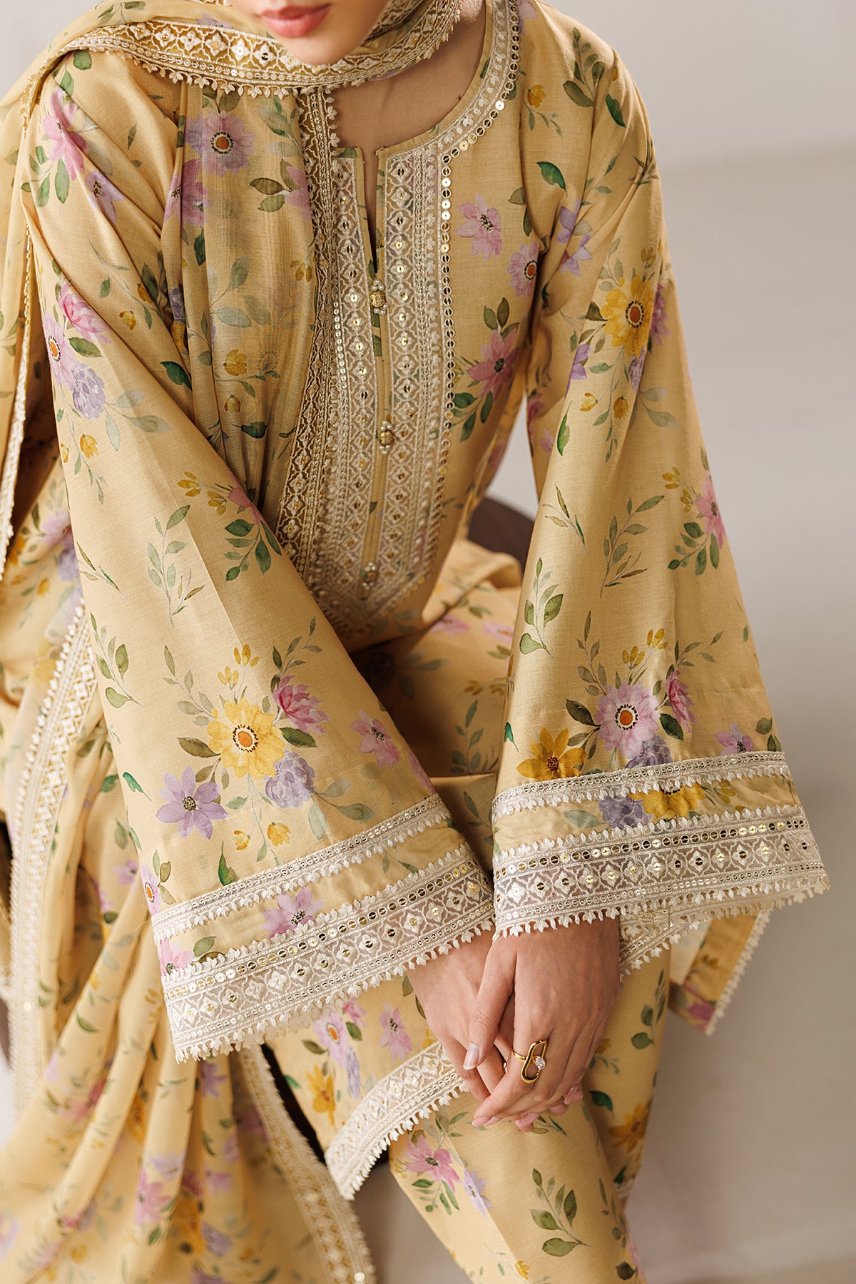 EMBROIDERED LAWN UF-4416