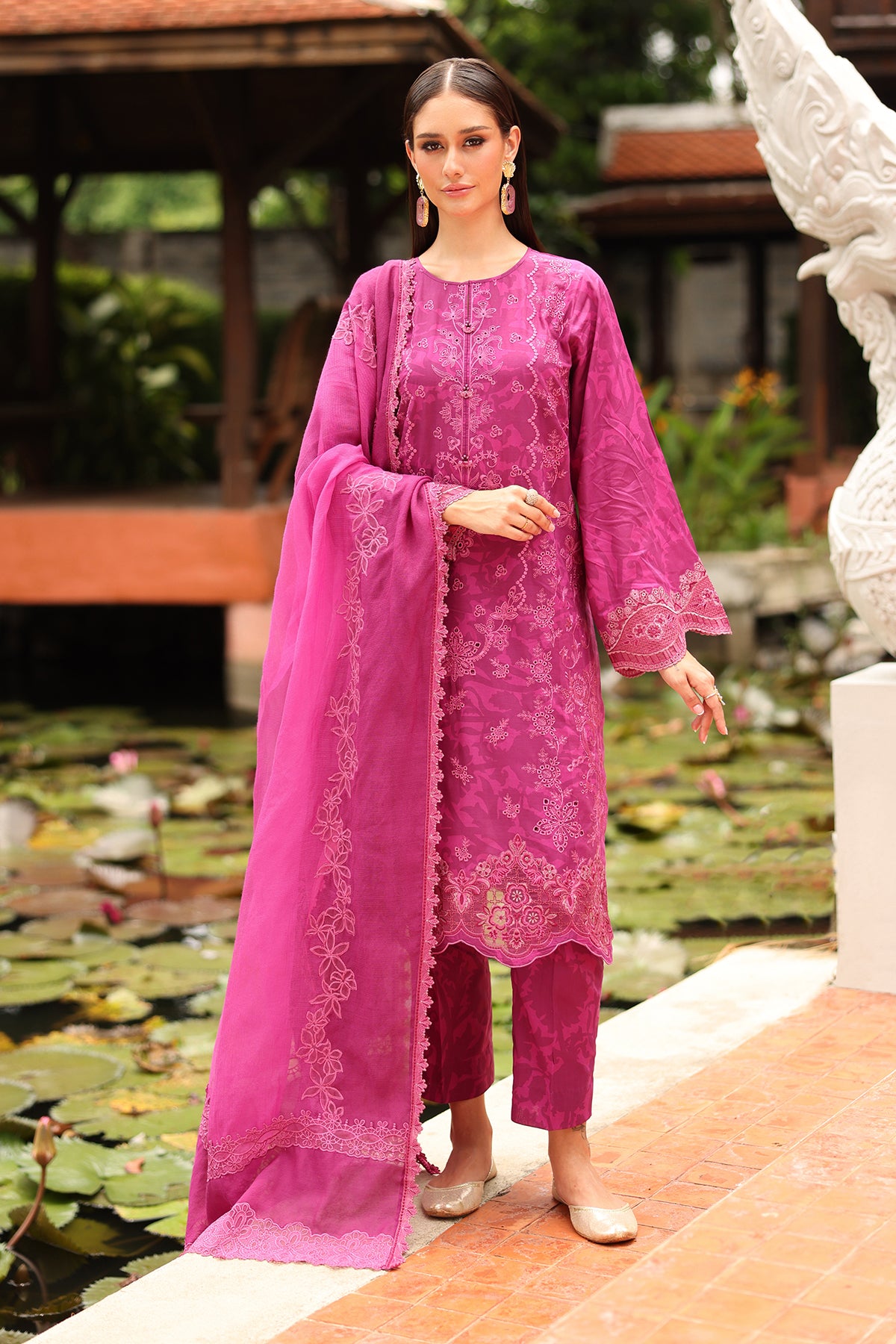 EMBROIDERED LAWN SF-4254