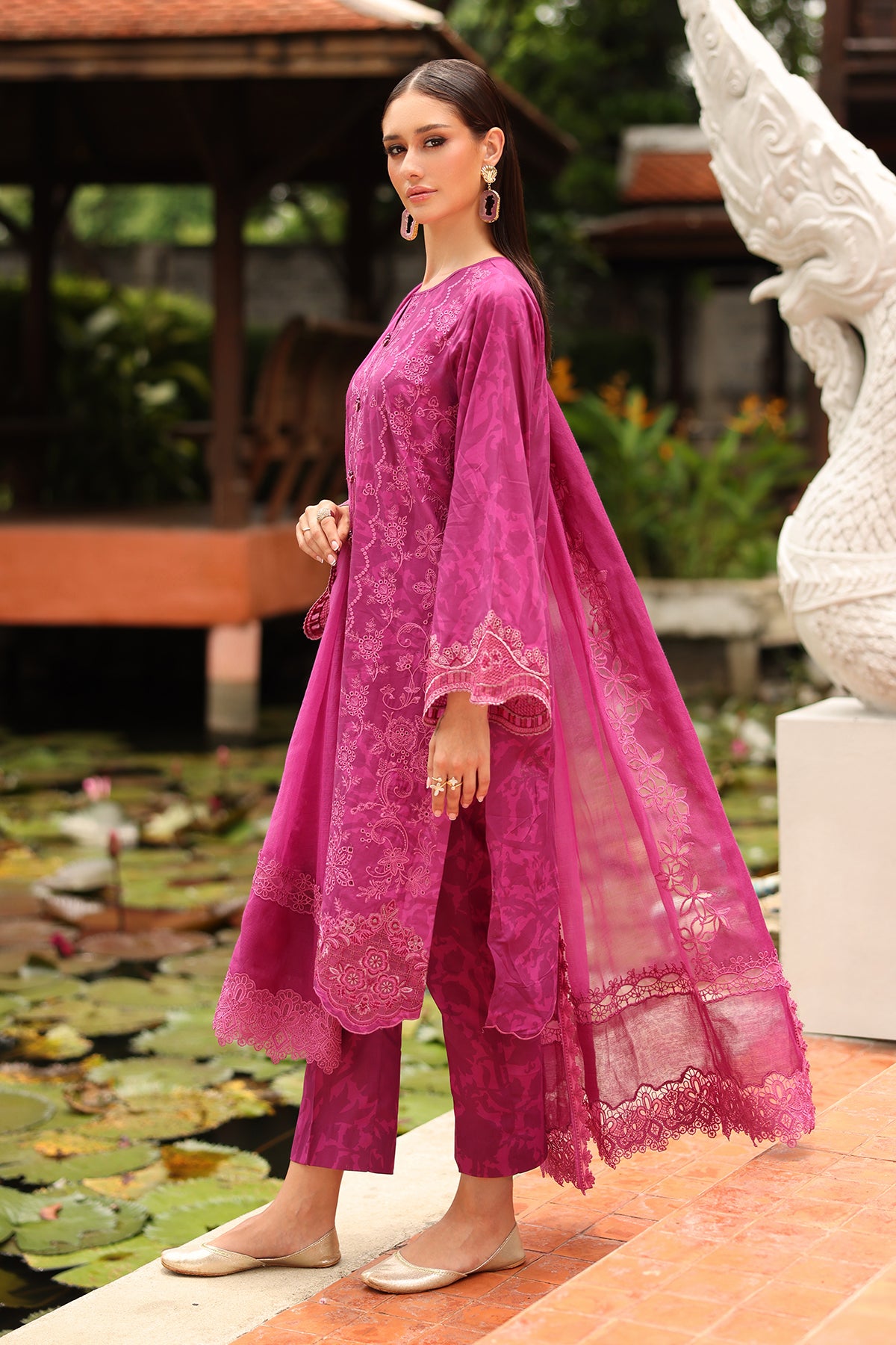 EMBROIDERED LAWN SF-4254