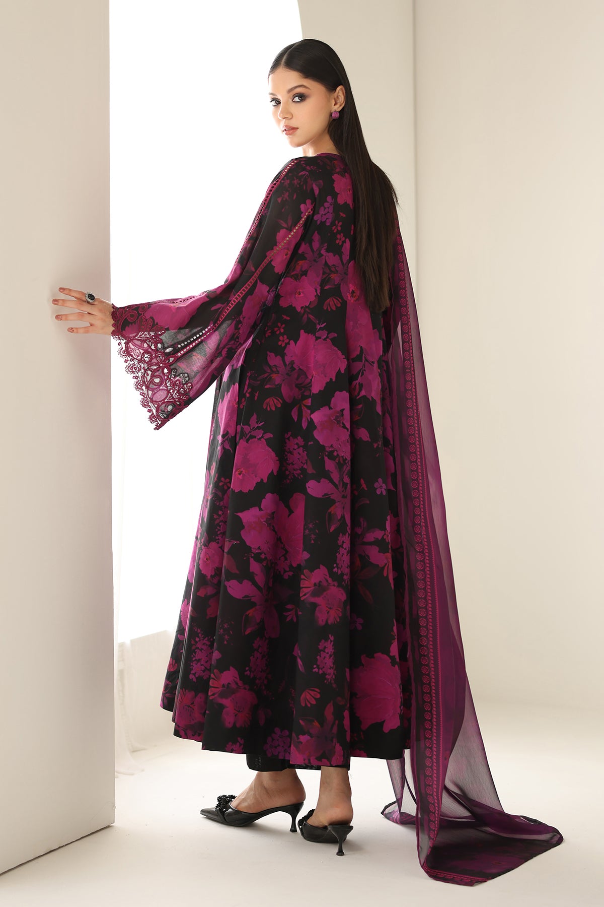 EMBROIDERED LAWN SF-4174