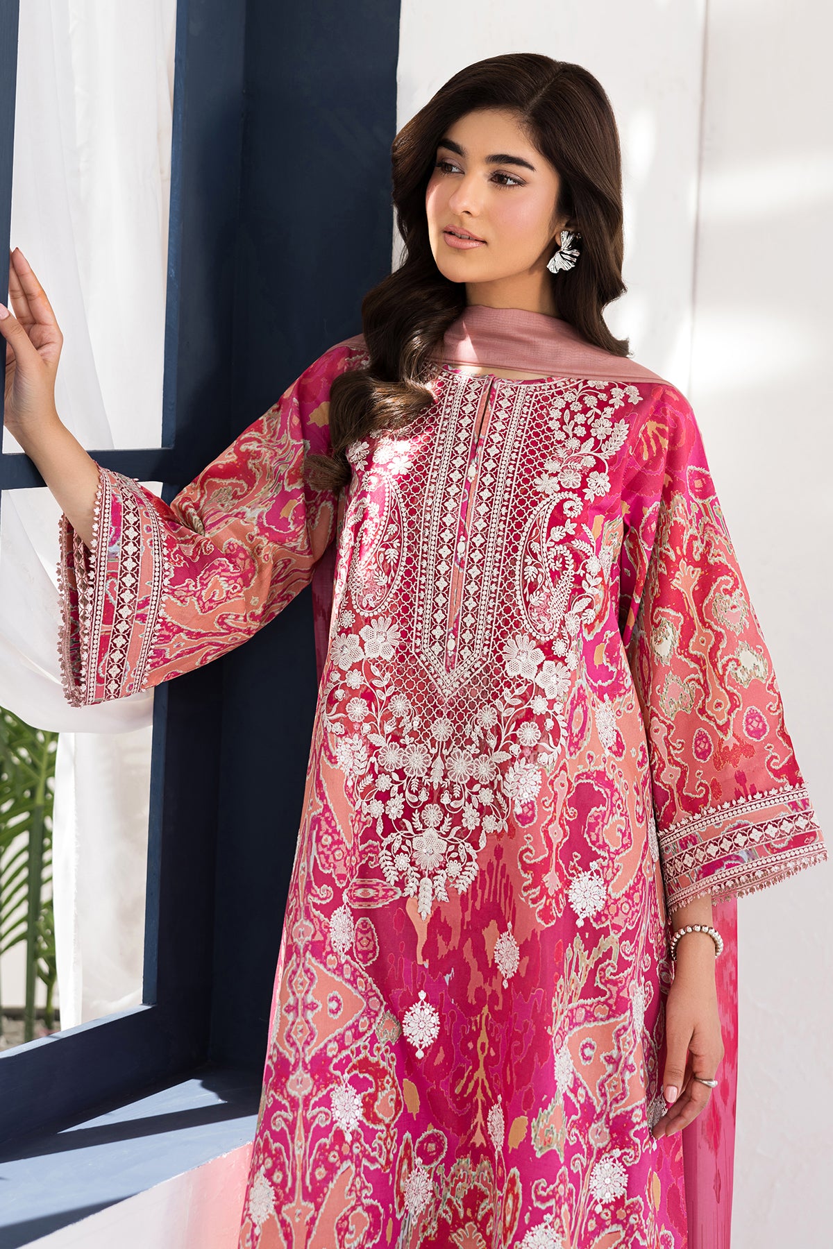 EMBROIDERED LAWN UF-4452