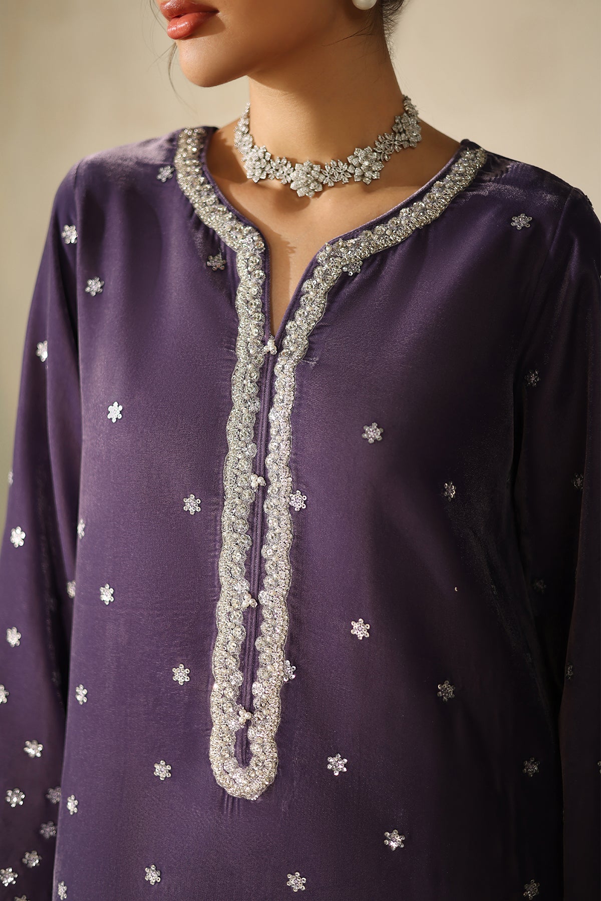 EMBROIDERED VELVET PR-1226