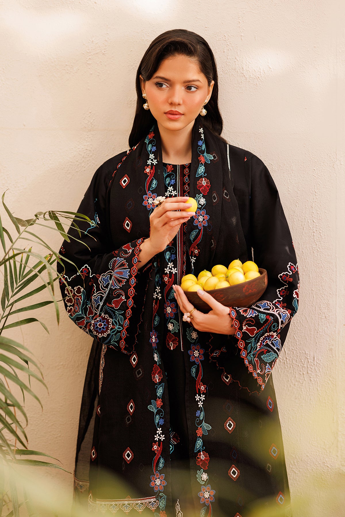 EMBROIDERED LAWN UF-4391
