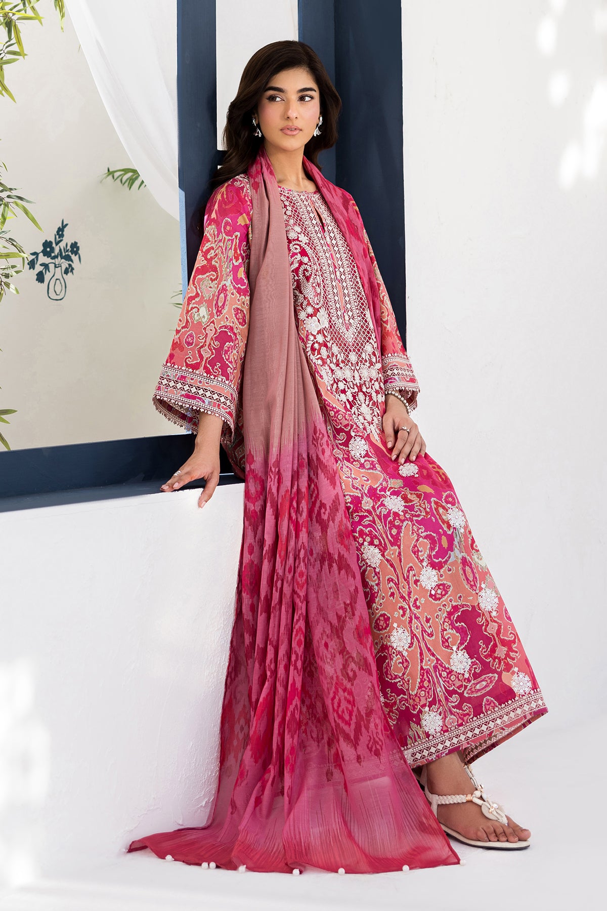 EMBROIDERED LAWN UF-4452