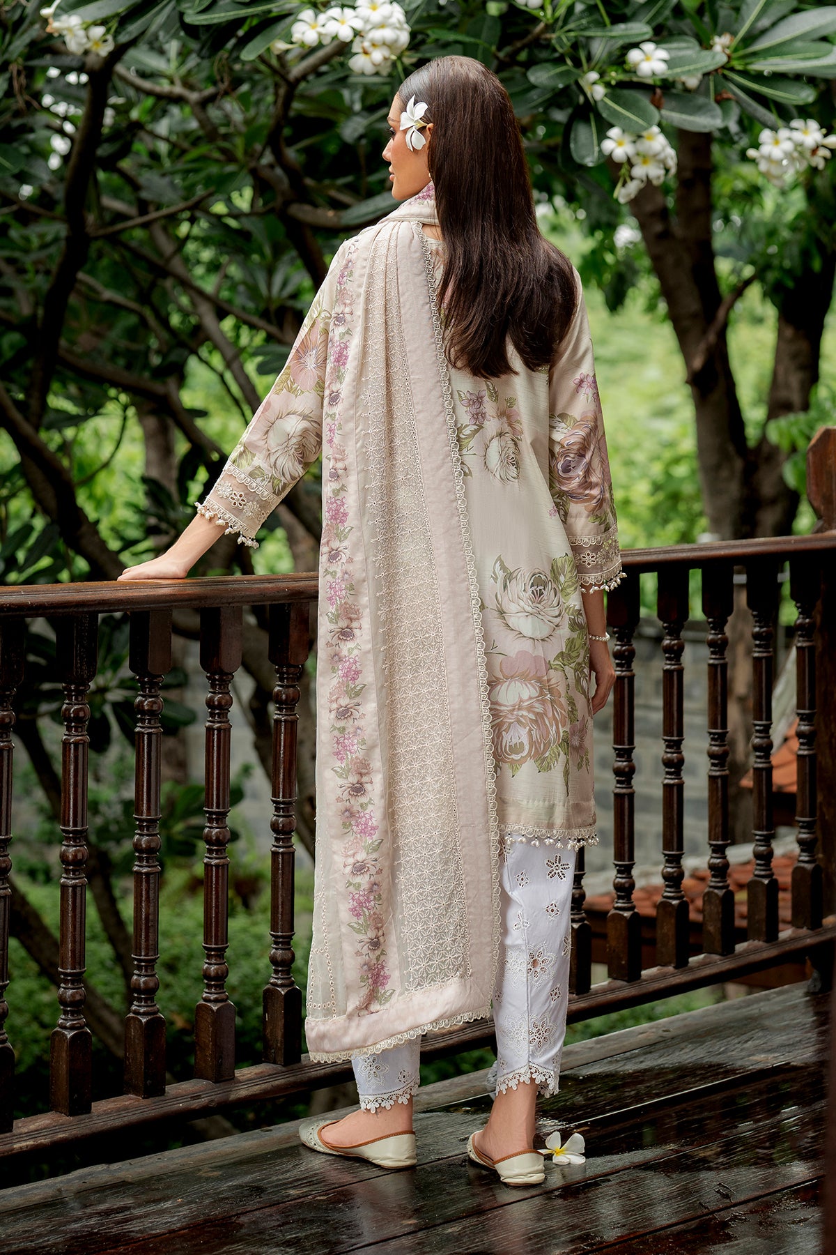 EMBROIDERED LAWN SF-4270