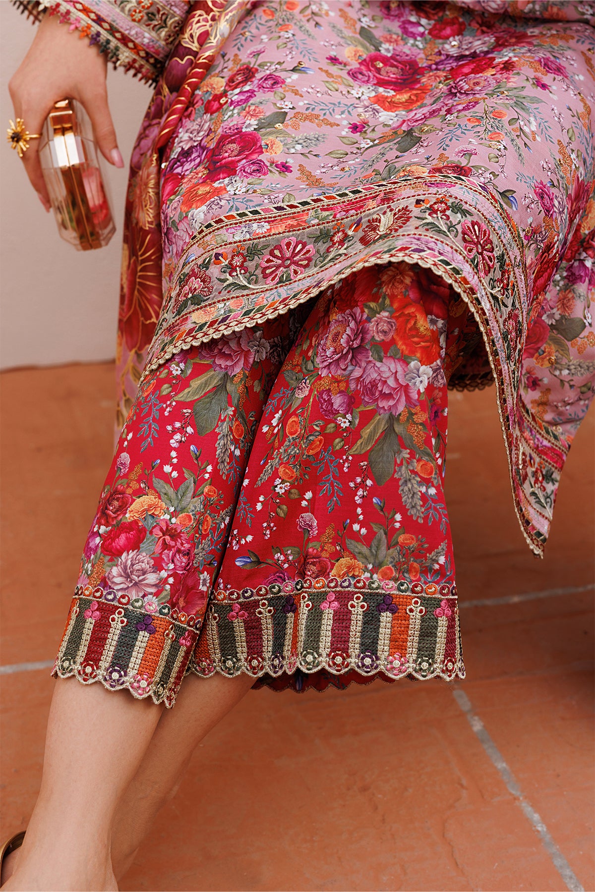 EMBROIDERED LAWN SF-4398