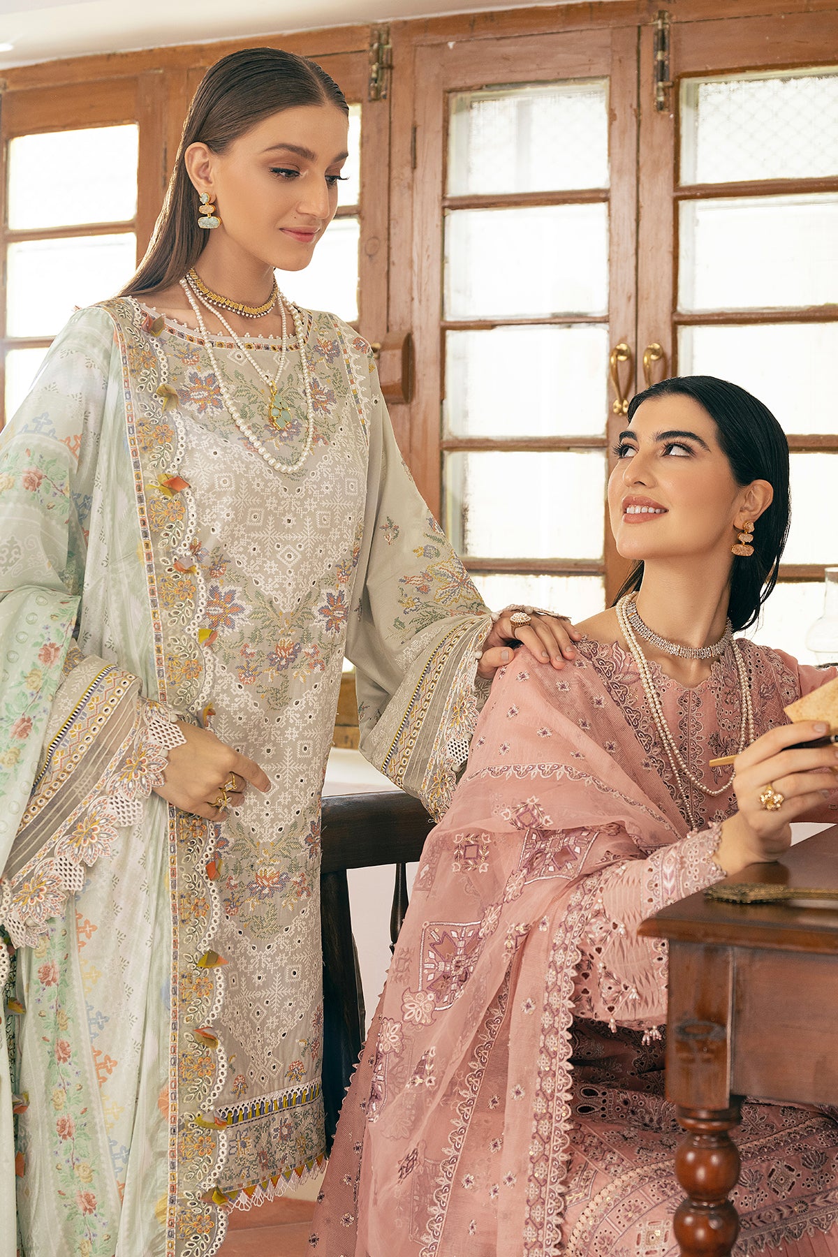EMBROIDERED LAWN  SL11-D07