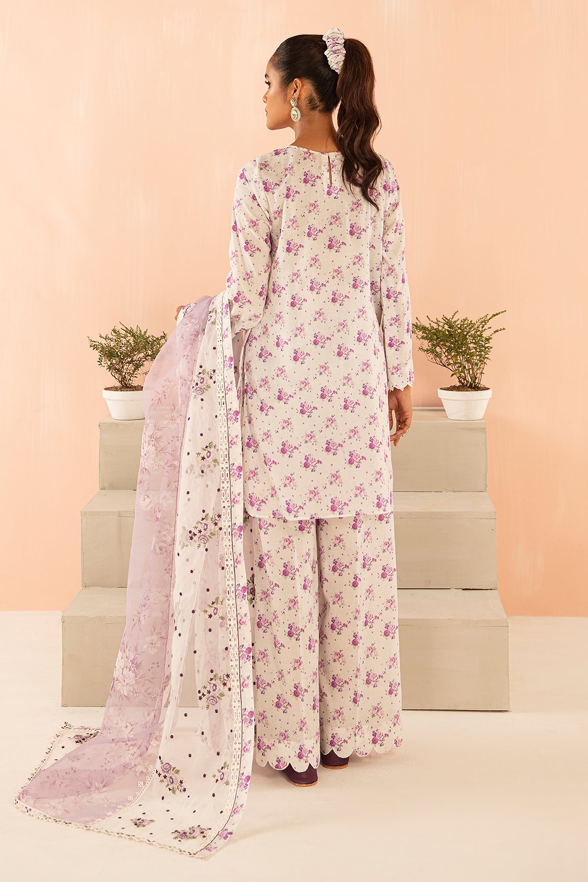 EMBROIDERED LAWN UF-405