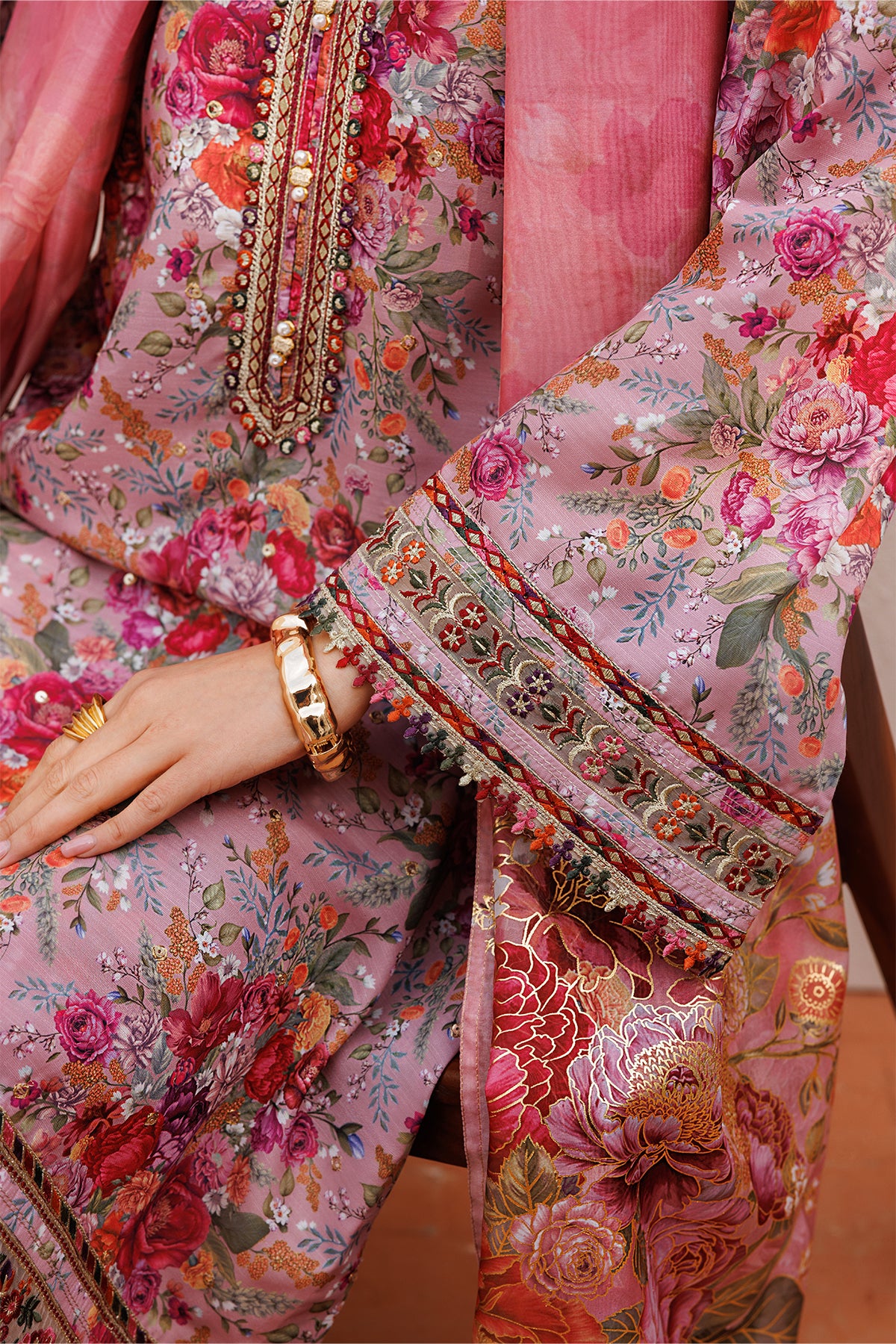 EMBROIDERED LAWN SF-4398