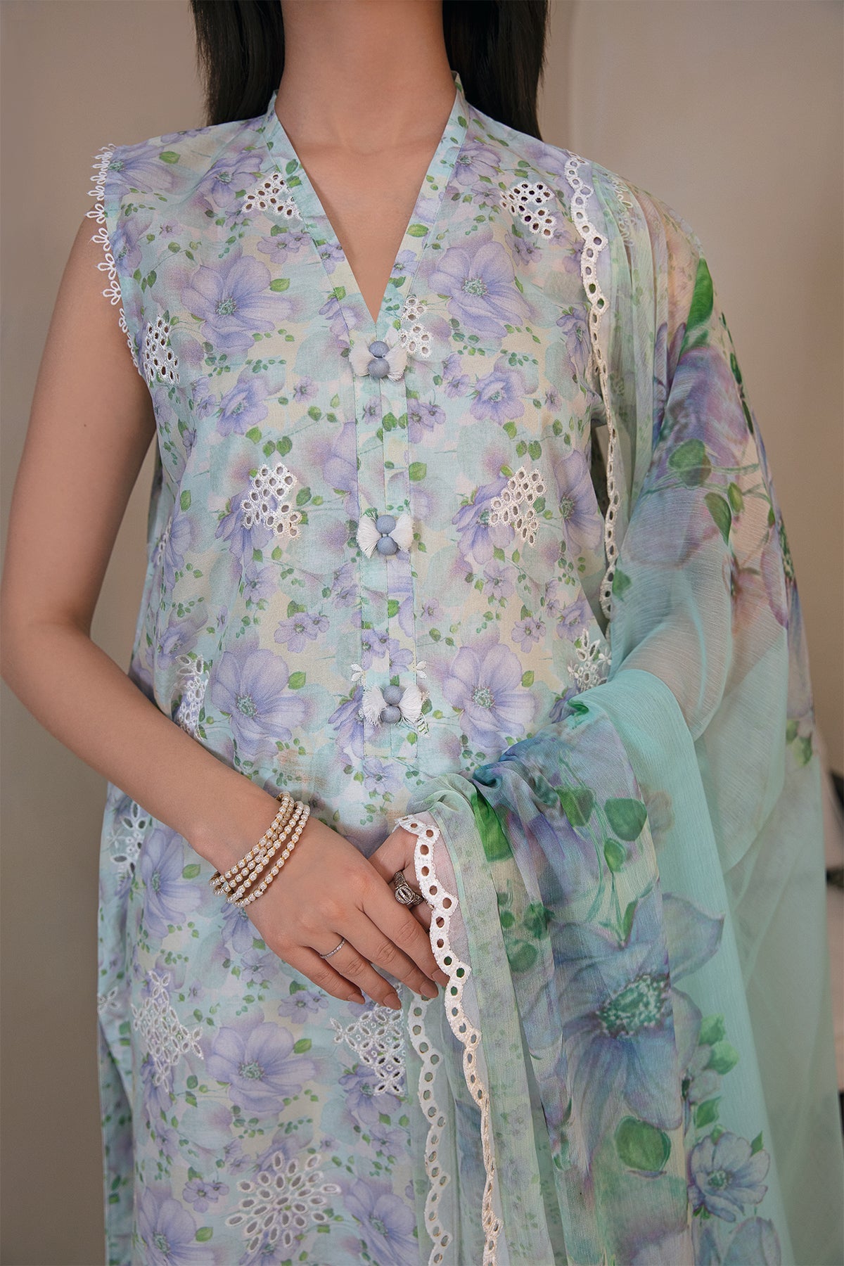 EMBROIDERED  LAWN SF-357