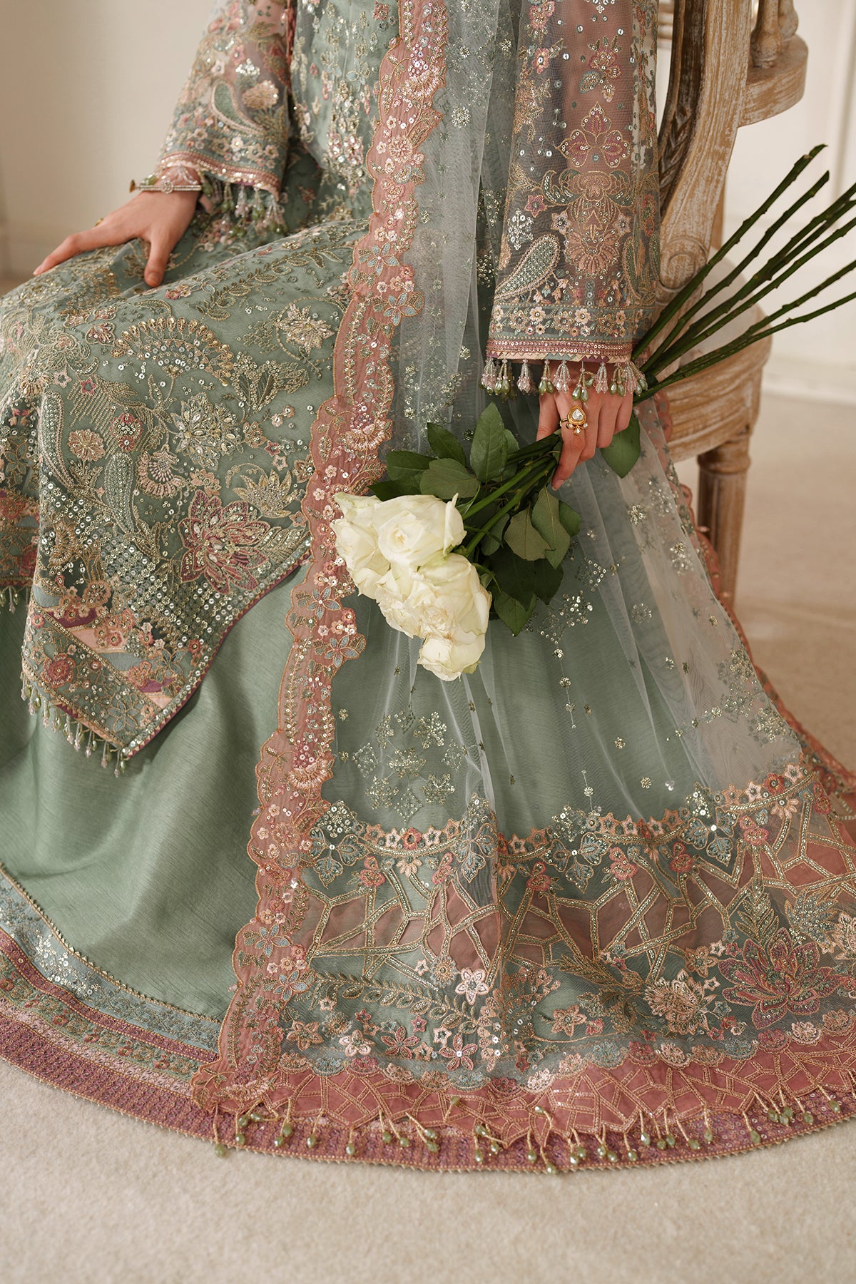 EMBROIDERED NET CH14-06 STITCHED