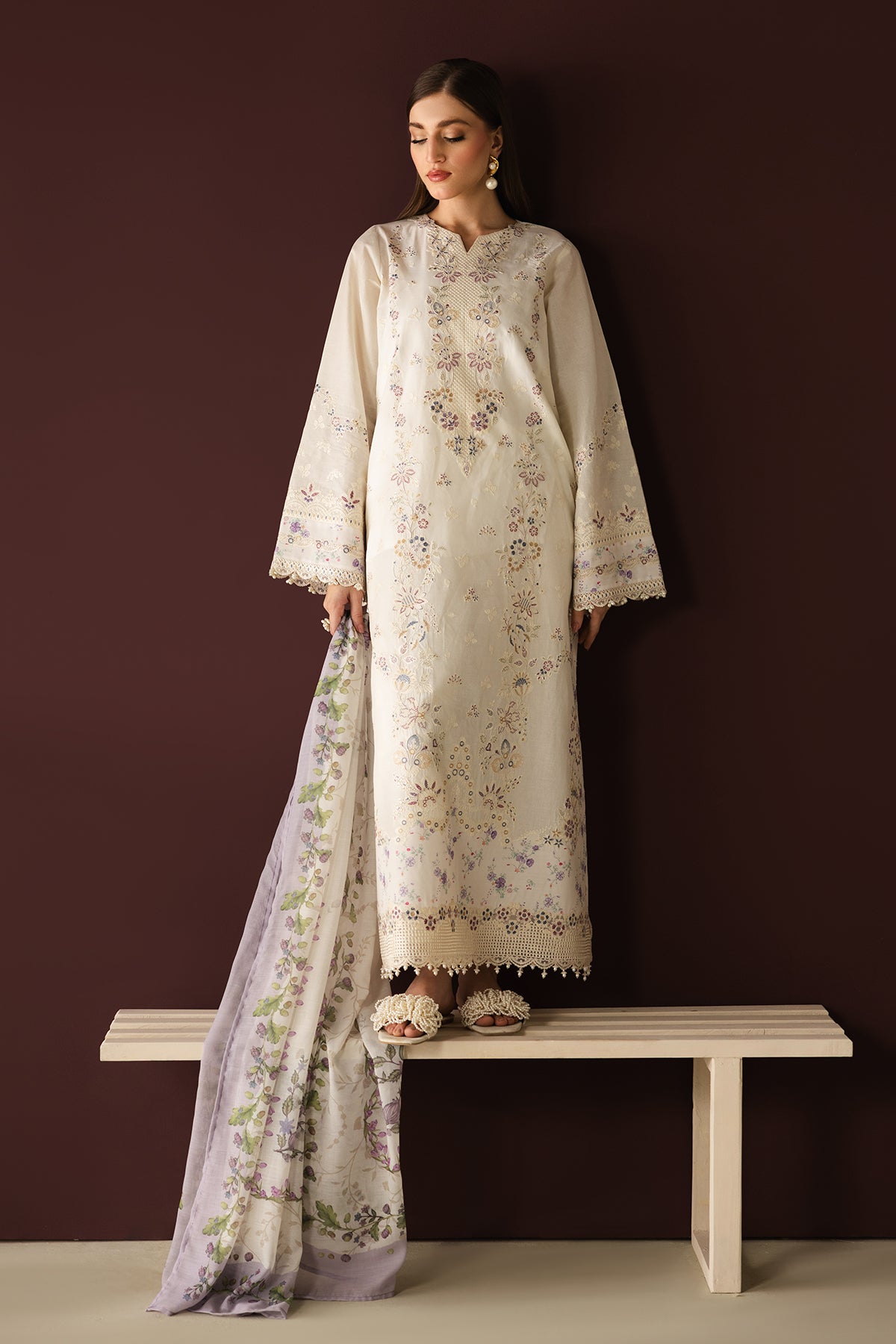 EMBROIDERED JACQUARD LAWN UF-4433