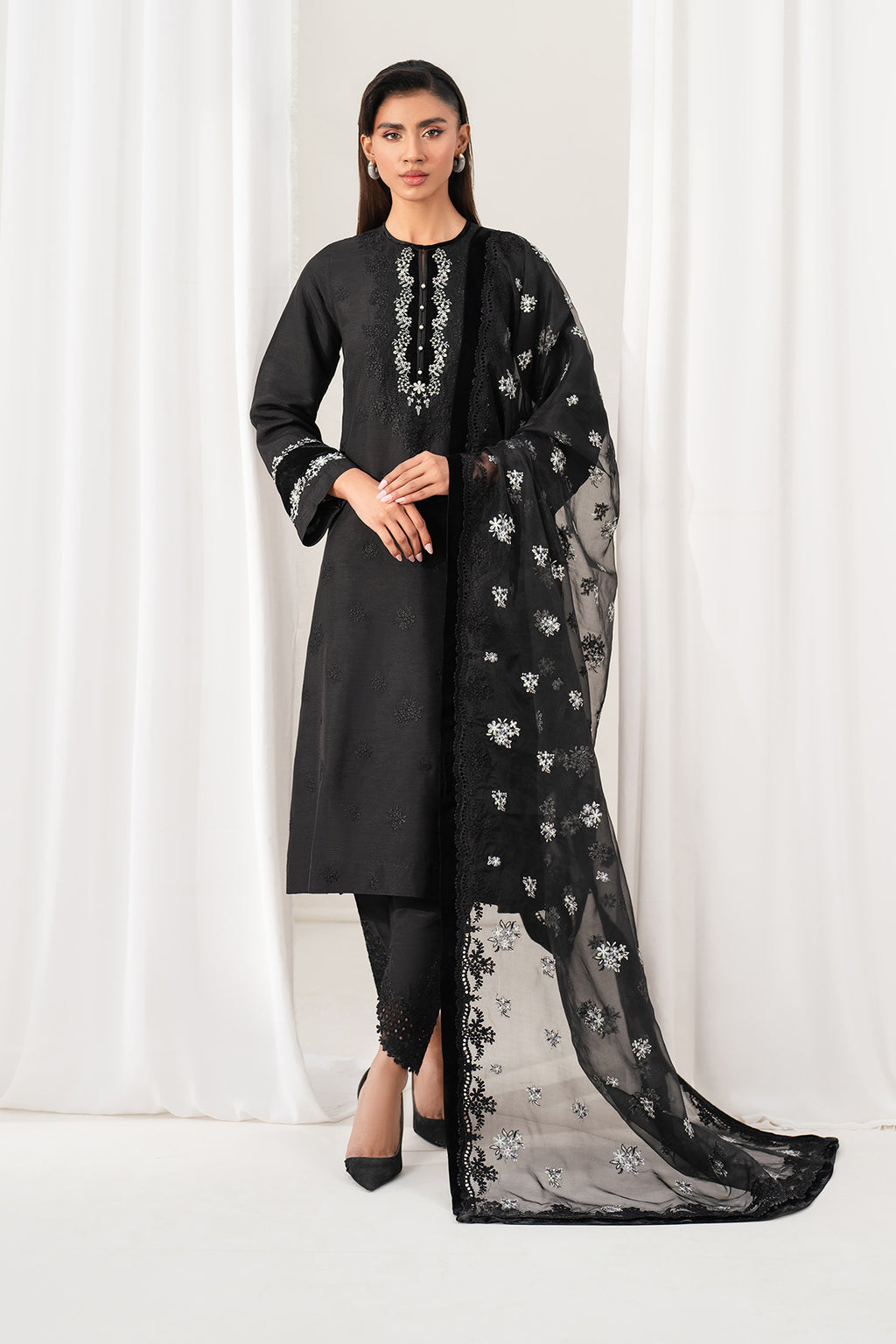 Baroque EMBROIDERED RAW SILK SF-4137, view 1