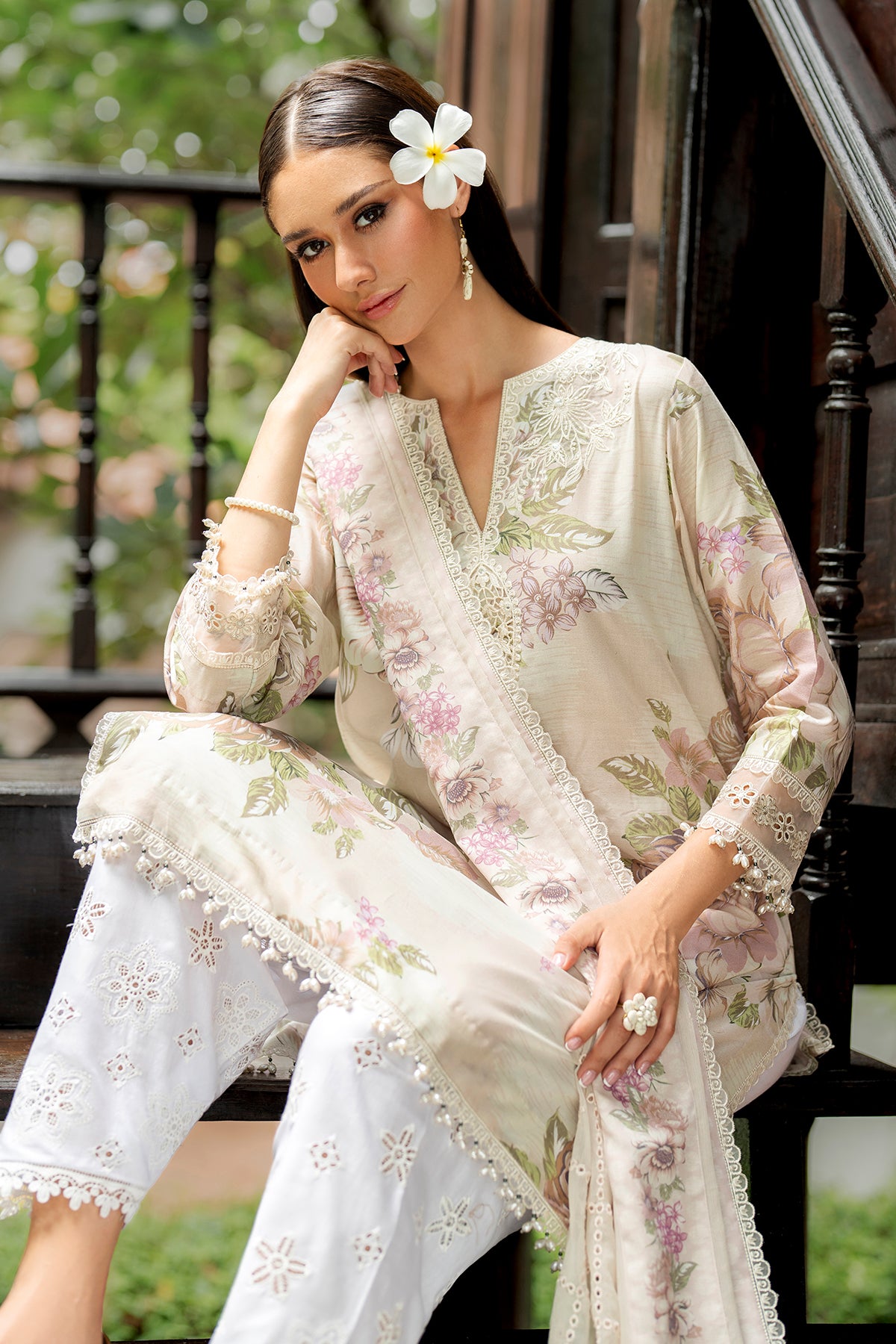 EMBROIDERED LAWN UF-4270