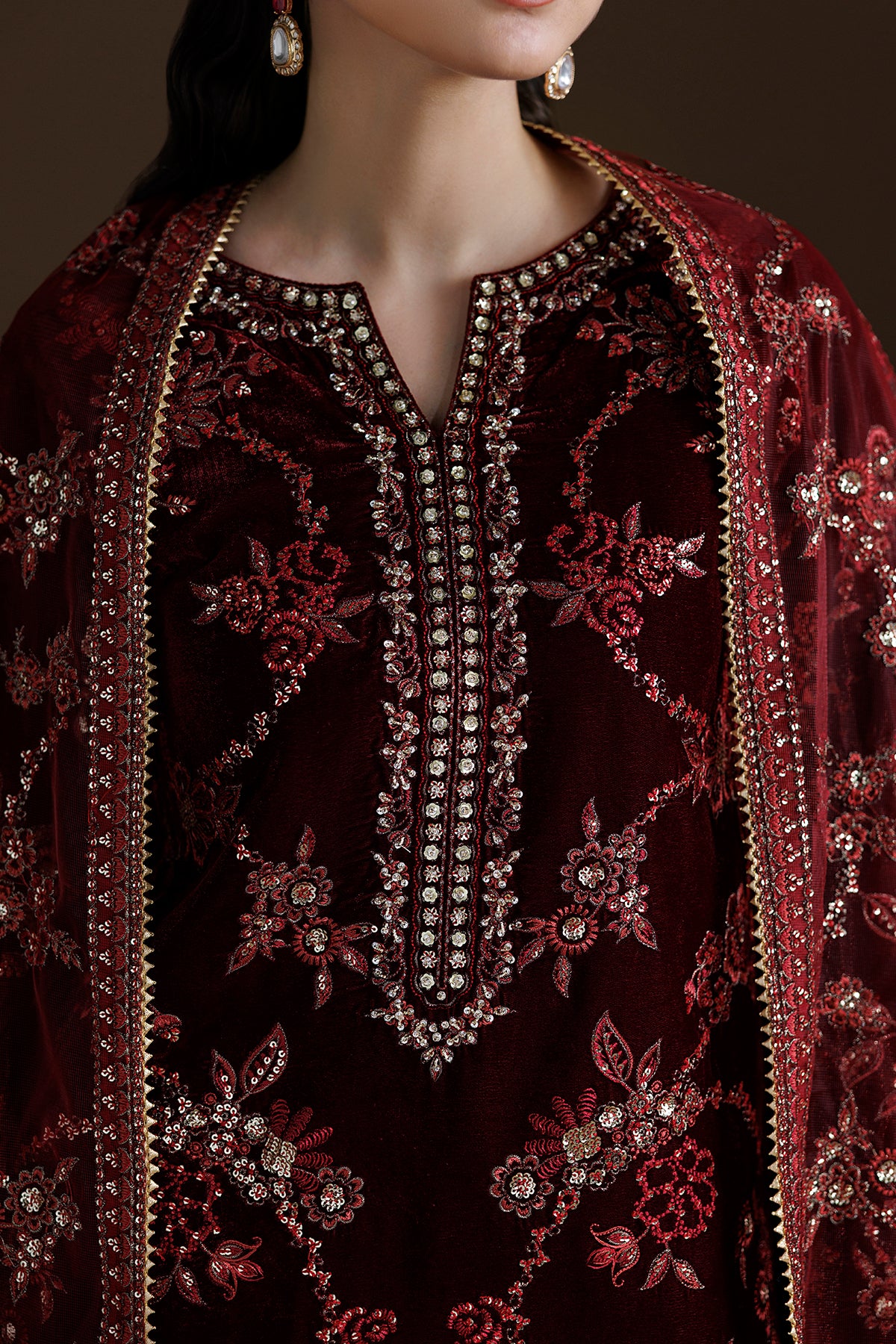 EMBROIDERED VELVET SF-4550