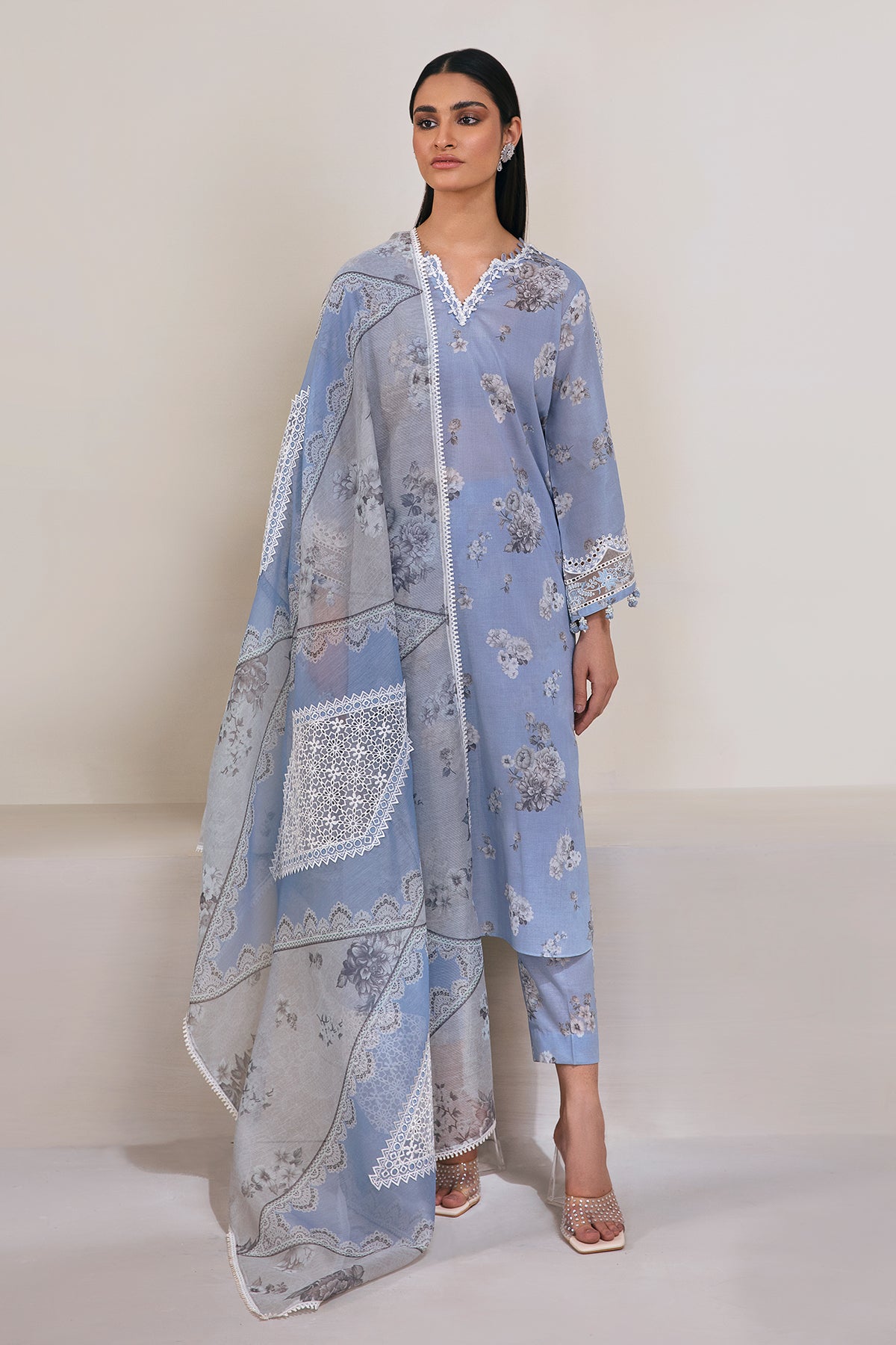EMBROIDERED LAWN UF-358