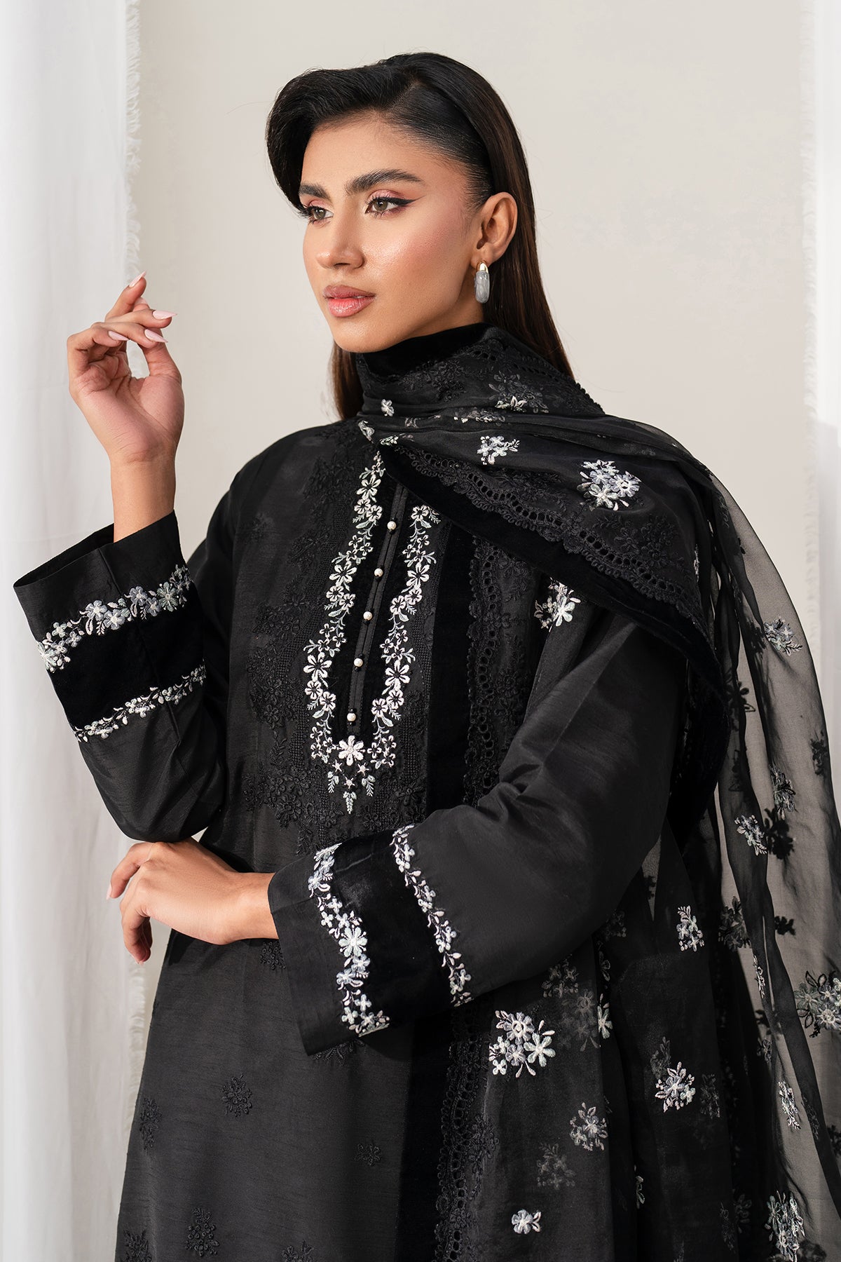 EMBROIDERED RAW SILK UF-4137