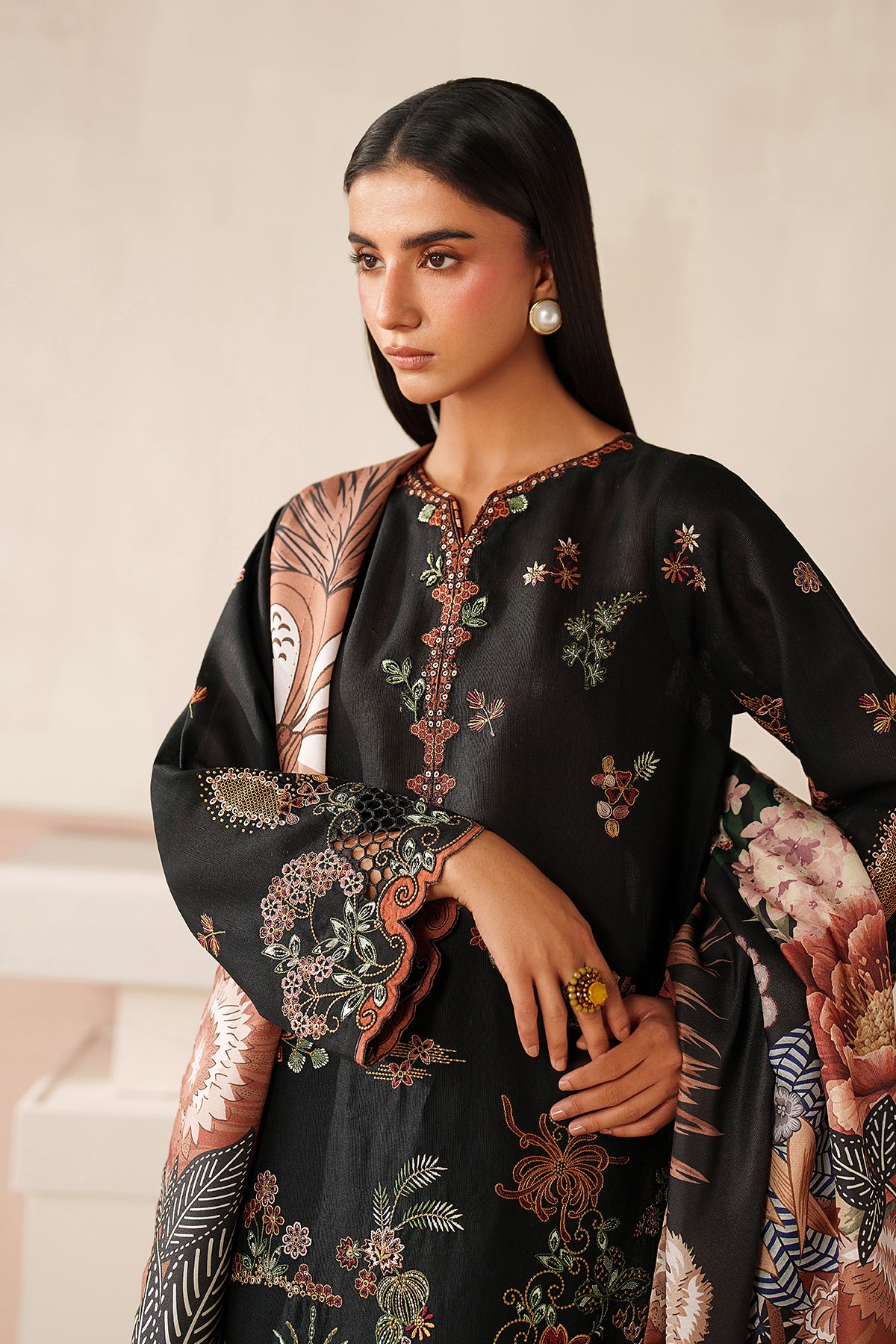 EMBROIDERED KHADDAR SF-4349