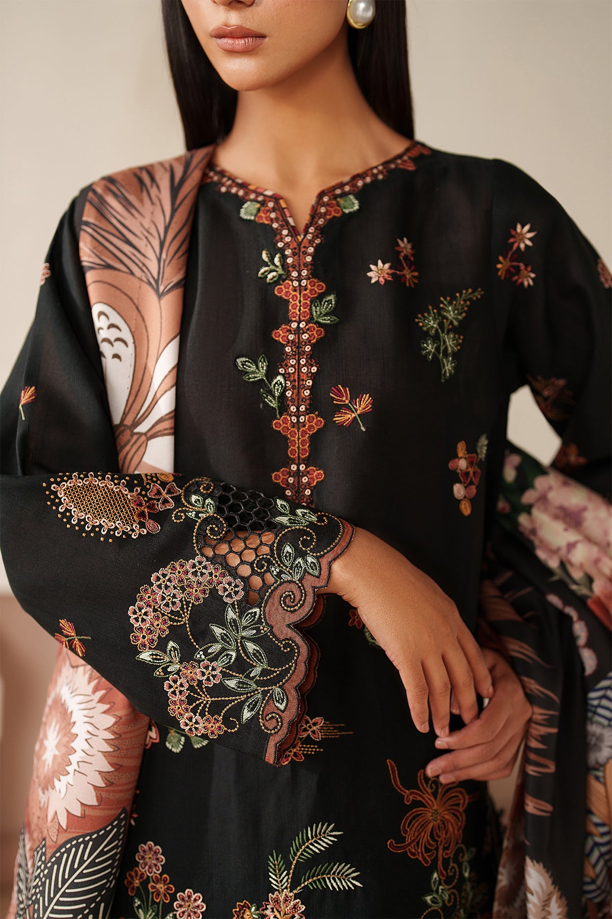 EMBROIDERED KHADDAR SF-4349