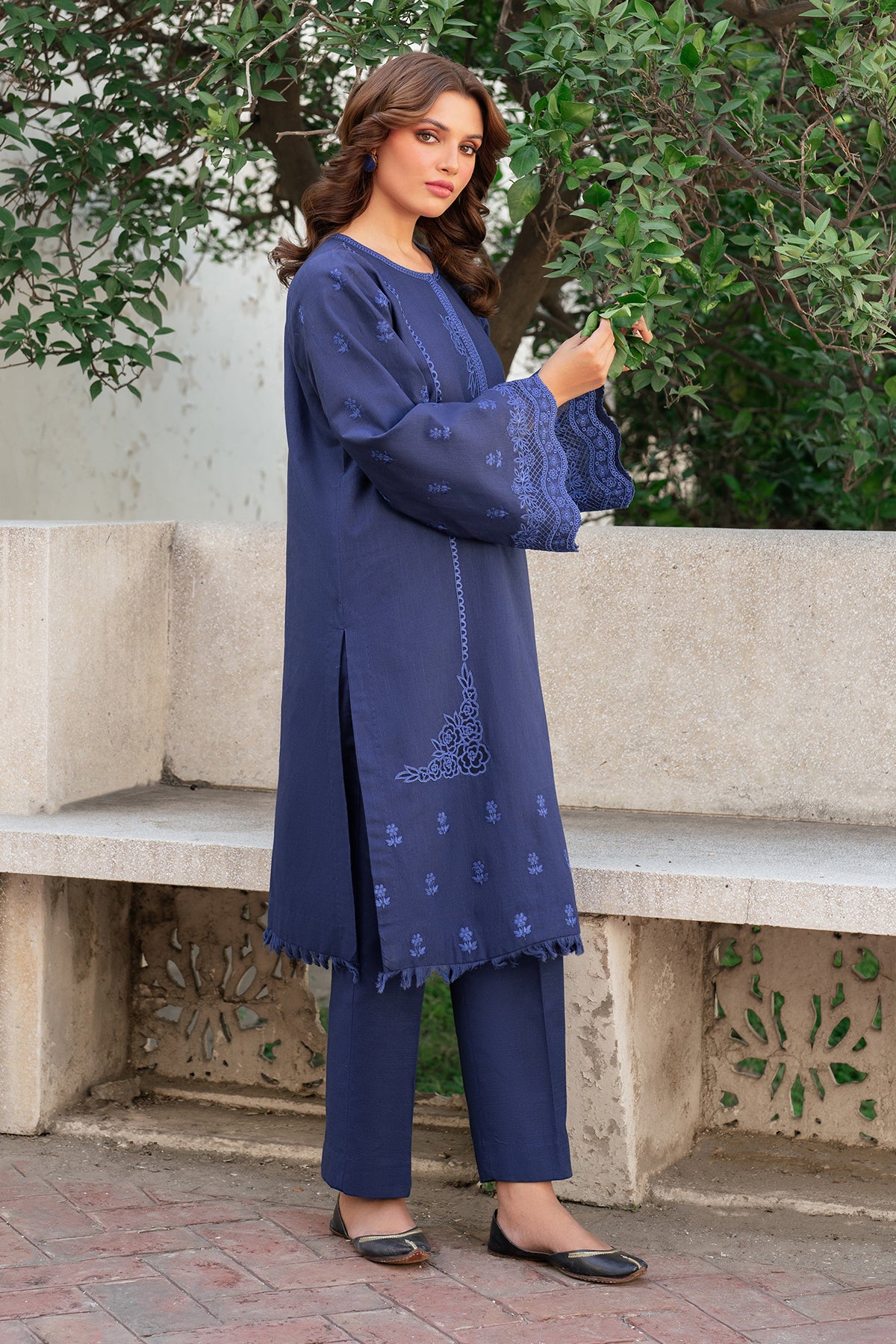 EMBROIDERED KHADDAR PR-1038