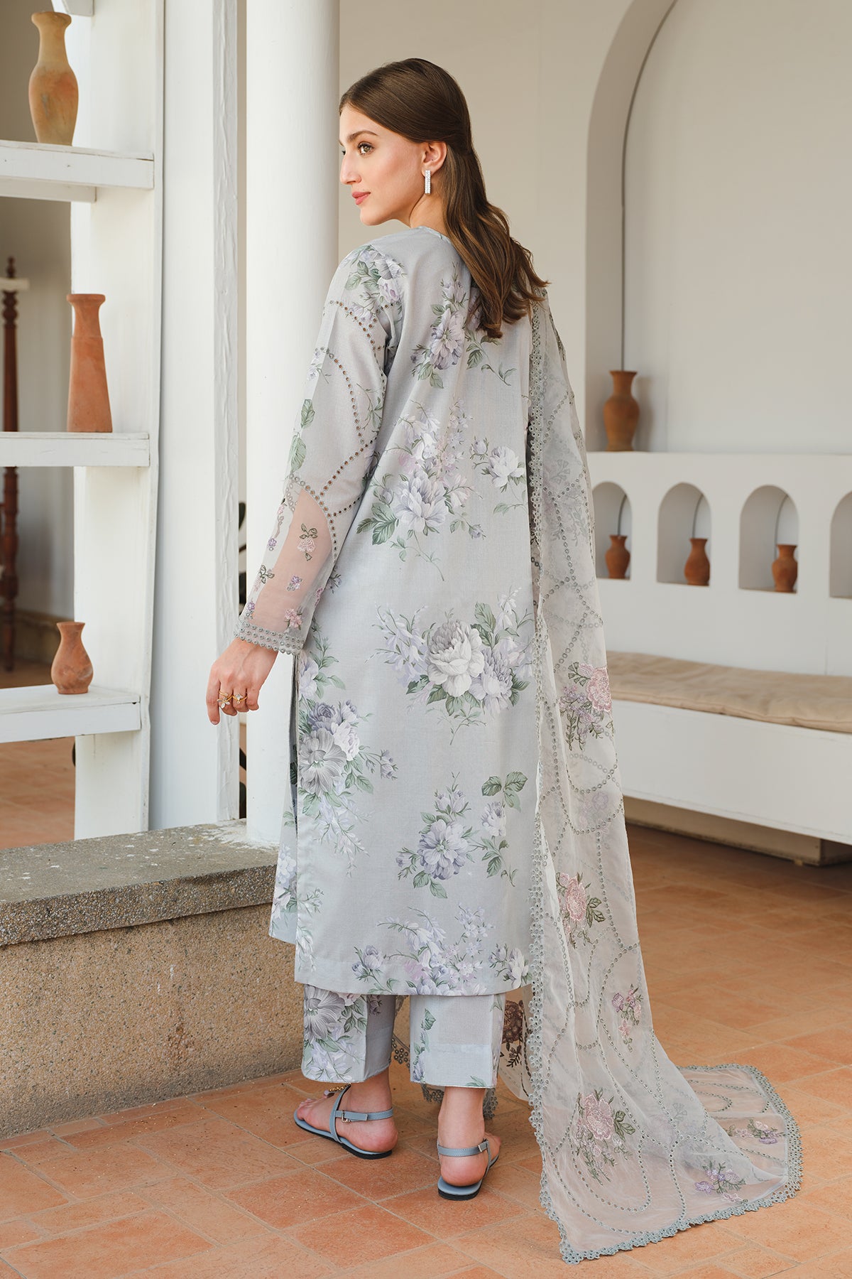 EMBROIDERED LAWN UF-651