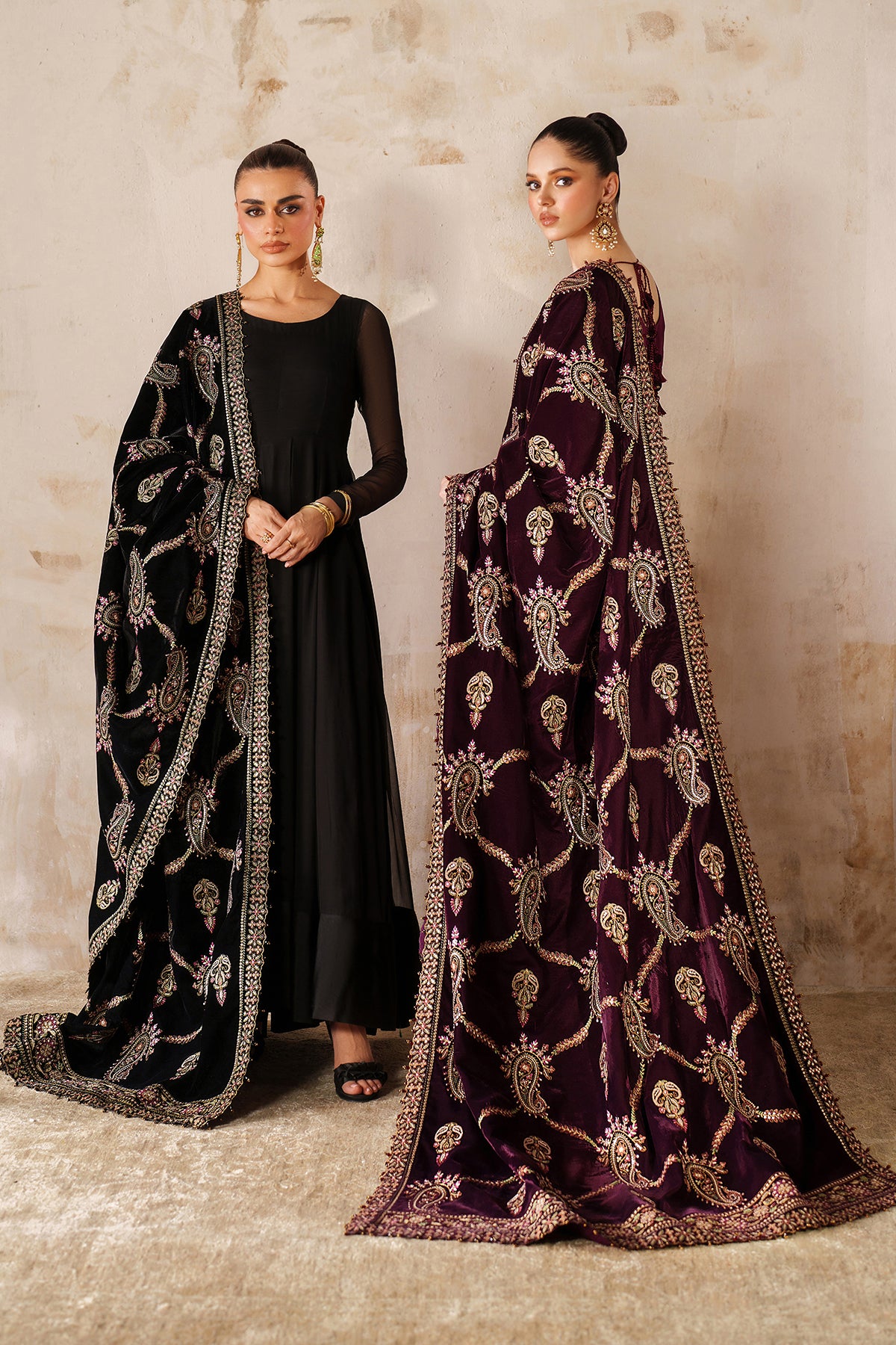 EMBROIDERED VELVET SHAWL VS-61