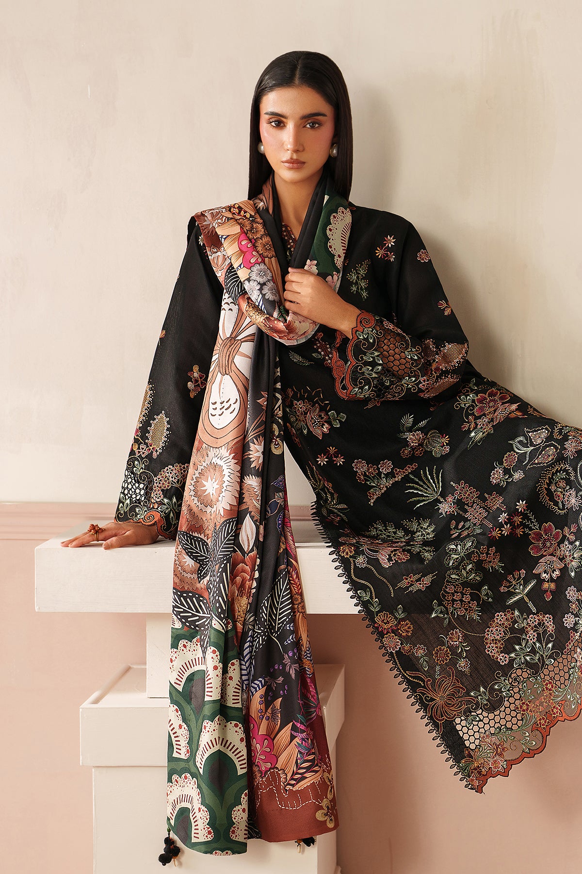 EMBROIDERED KHADDAR SF-4349