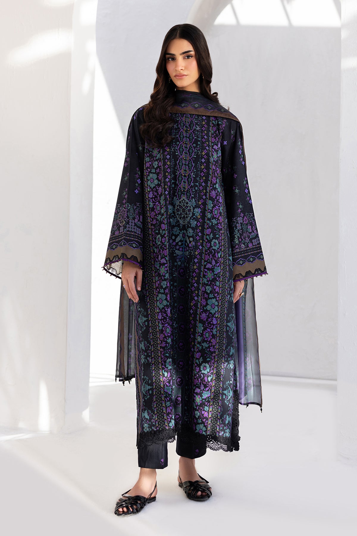 EMBROIDERED LAWN UF-4453