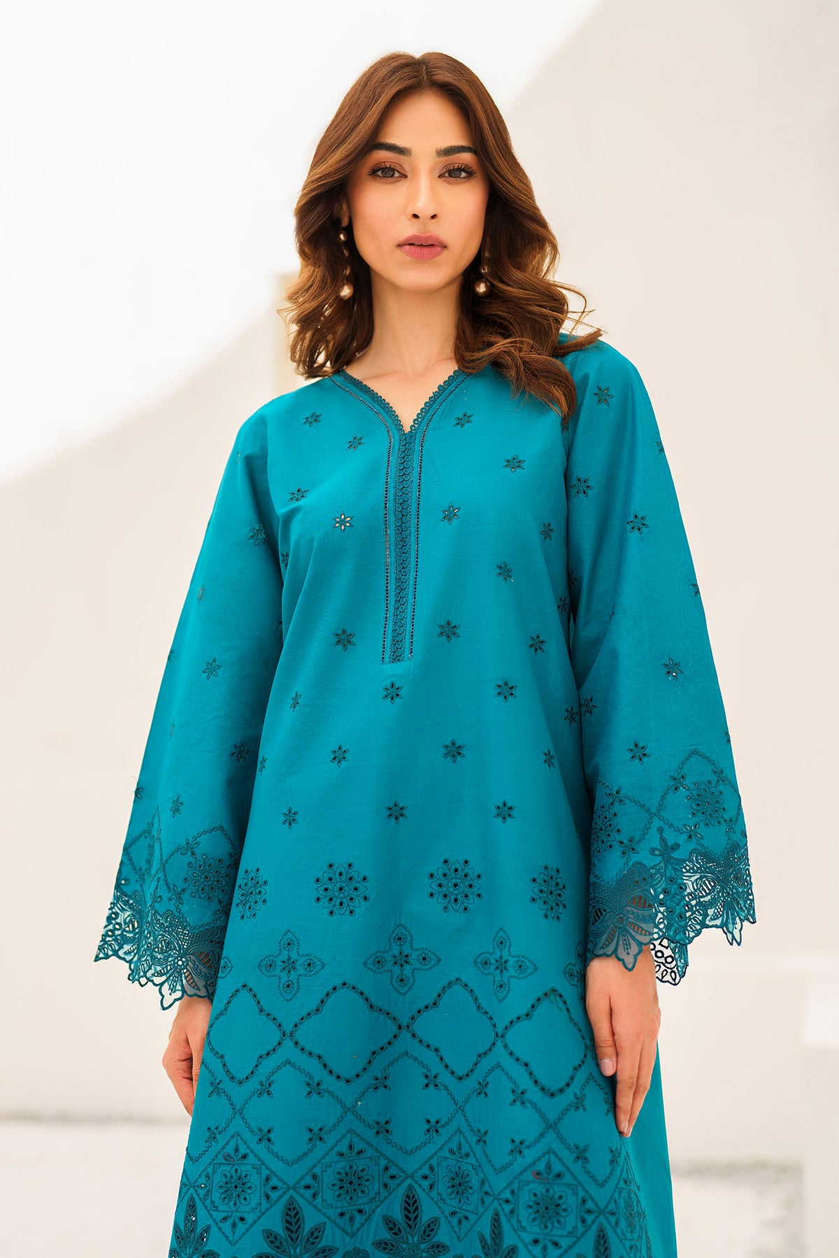 EMBROIDERED SCHIFFLI LAWN PR-950