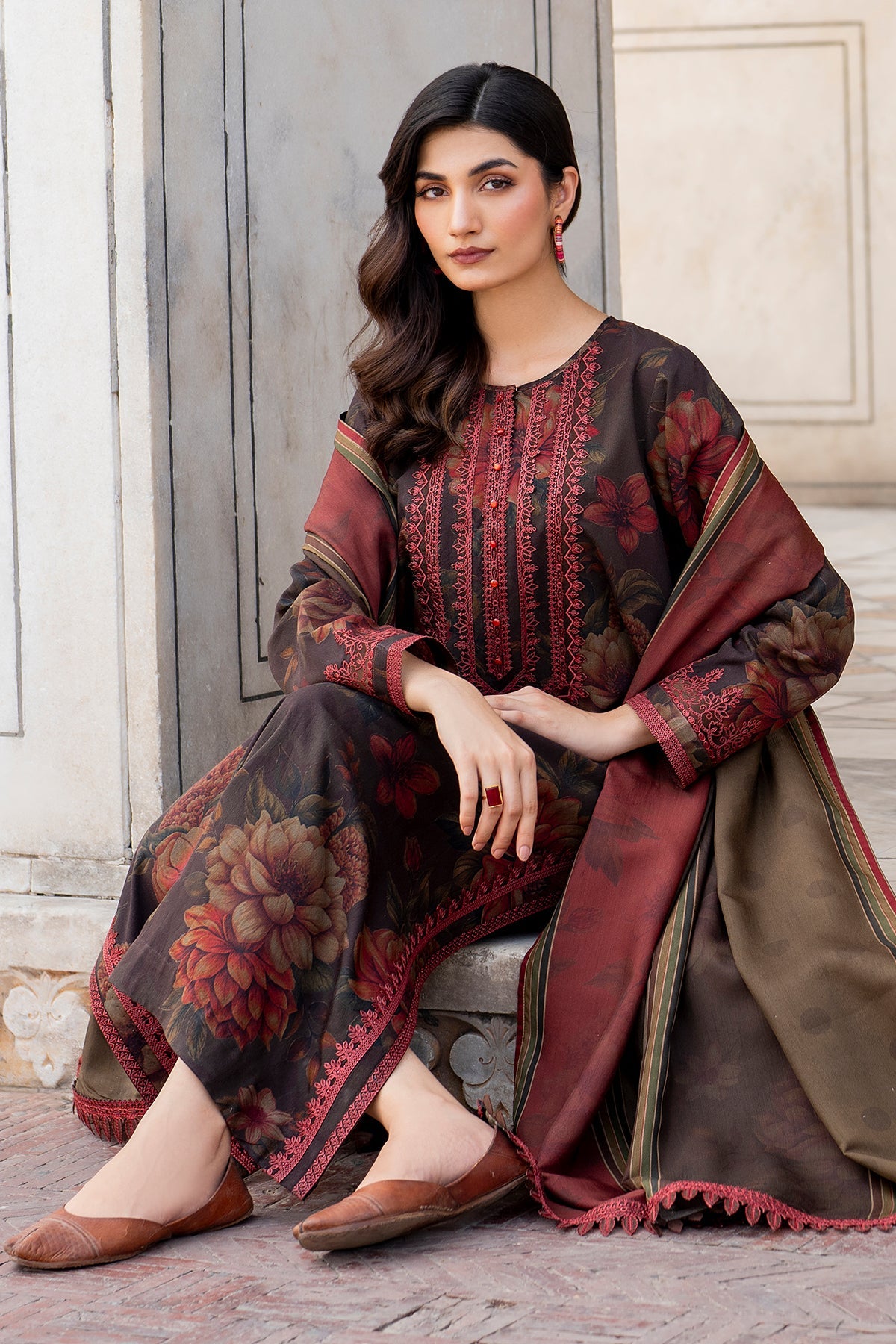 EMBROIDERED VISCOSE SF-735