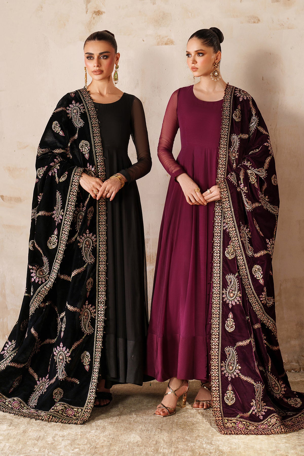 EMBROIDERED VELVET SHAWL VS-61