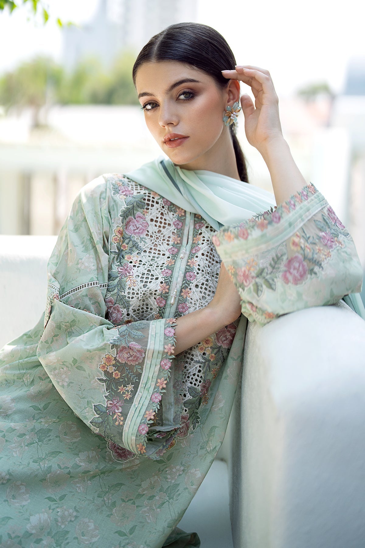 EMBROIDERED PRINTED LAWN SF-550