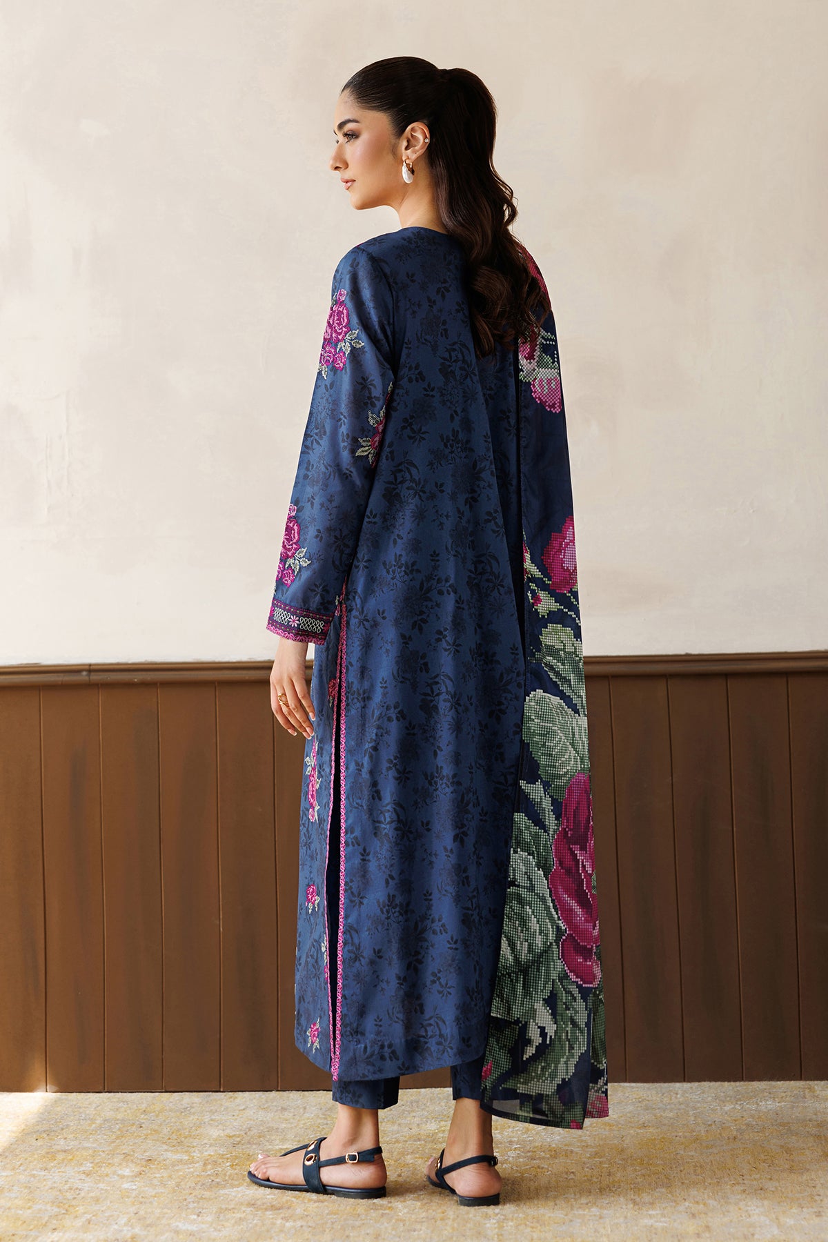 EMBROIDERED LAWN SF-4497