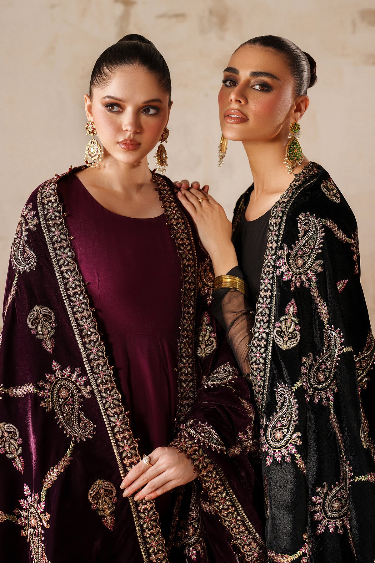 EMBROIDERED VELVET SHAWL VS-61
