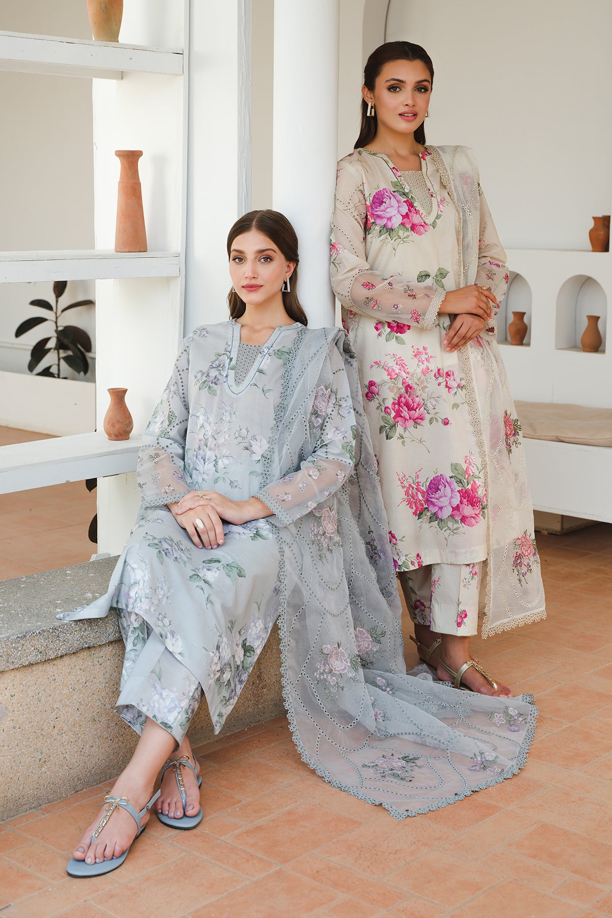 EMBROIDERED LAWN UF-652