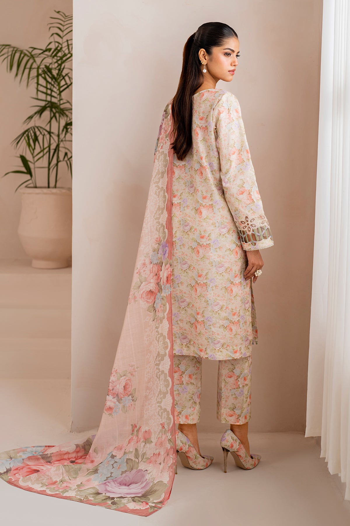 EMBROIDERED PRINTED LAWN UF-718