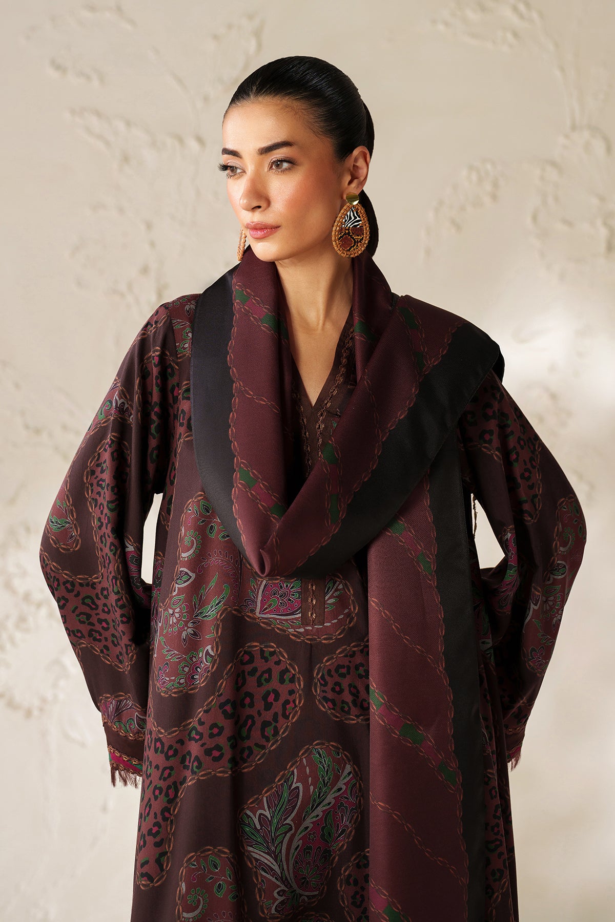 EMBROIDERED VISCOSE SILK SF-4288