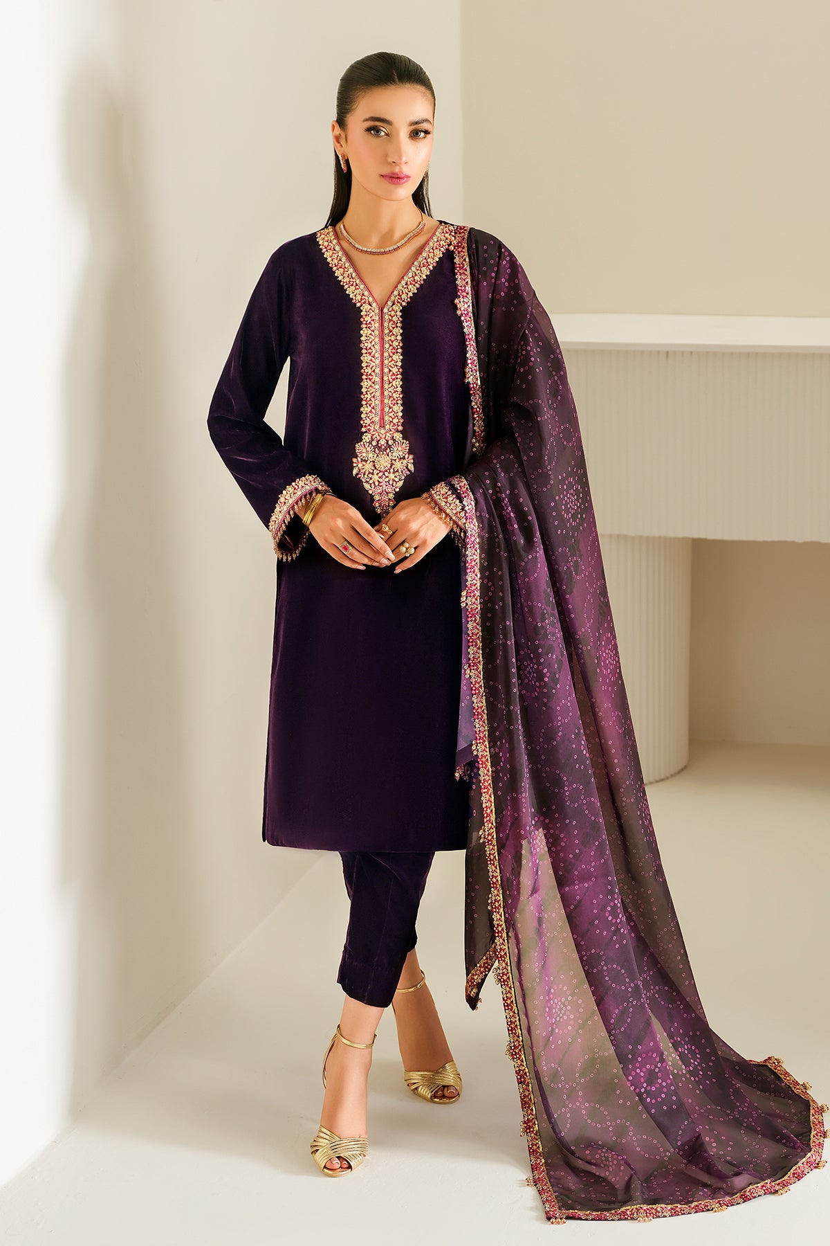 EMBROIDERED VELVET PR-1016