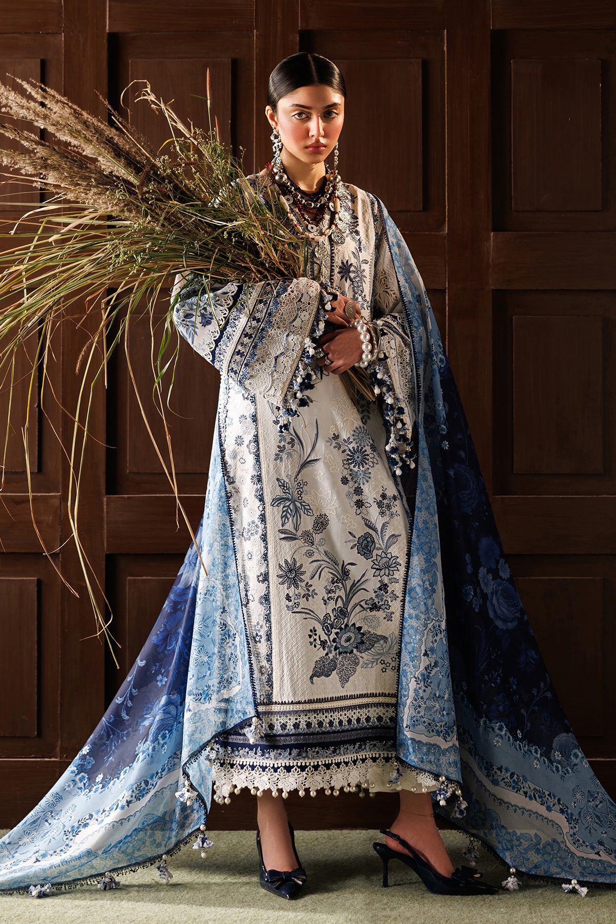 EMBROIDERED LAWN EL26-D06 UNSTITCHED