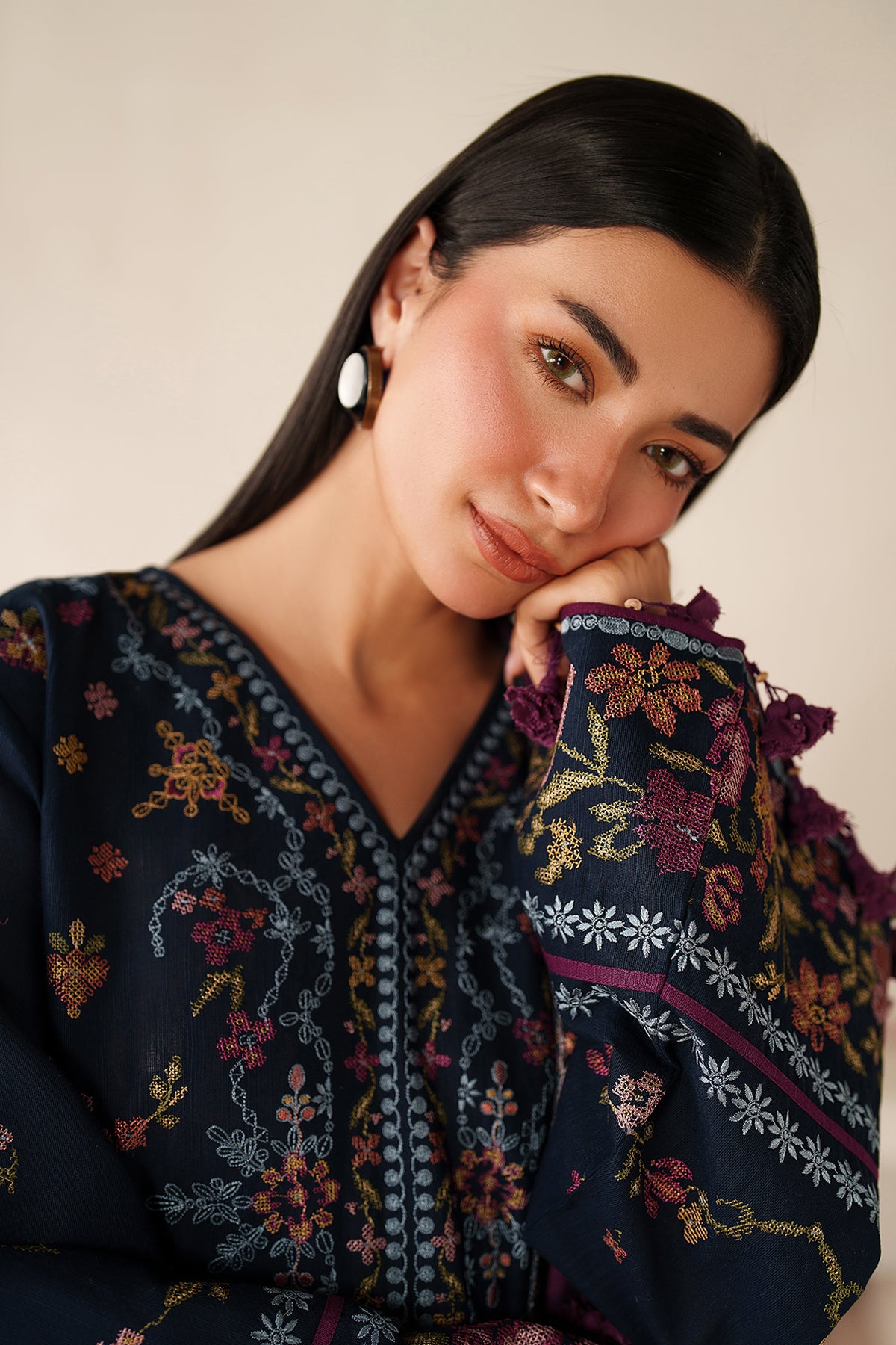 EMBROIDERED KHADDAR SF-4350